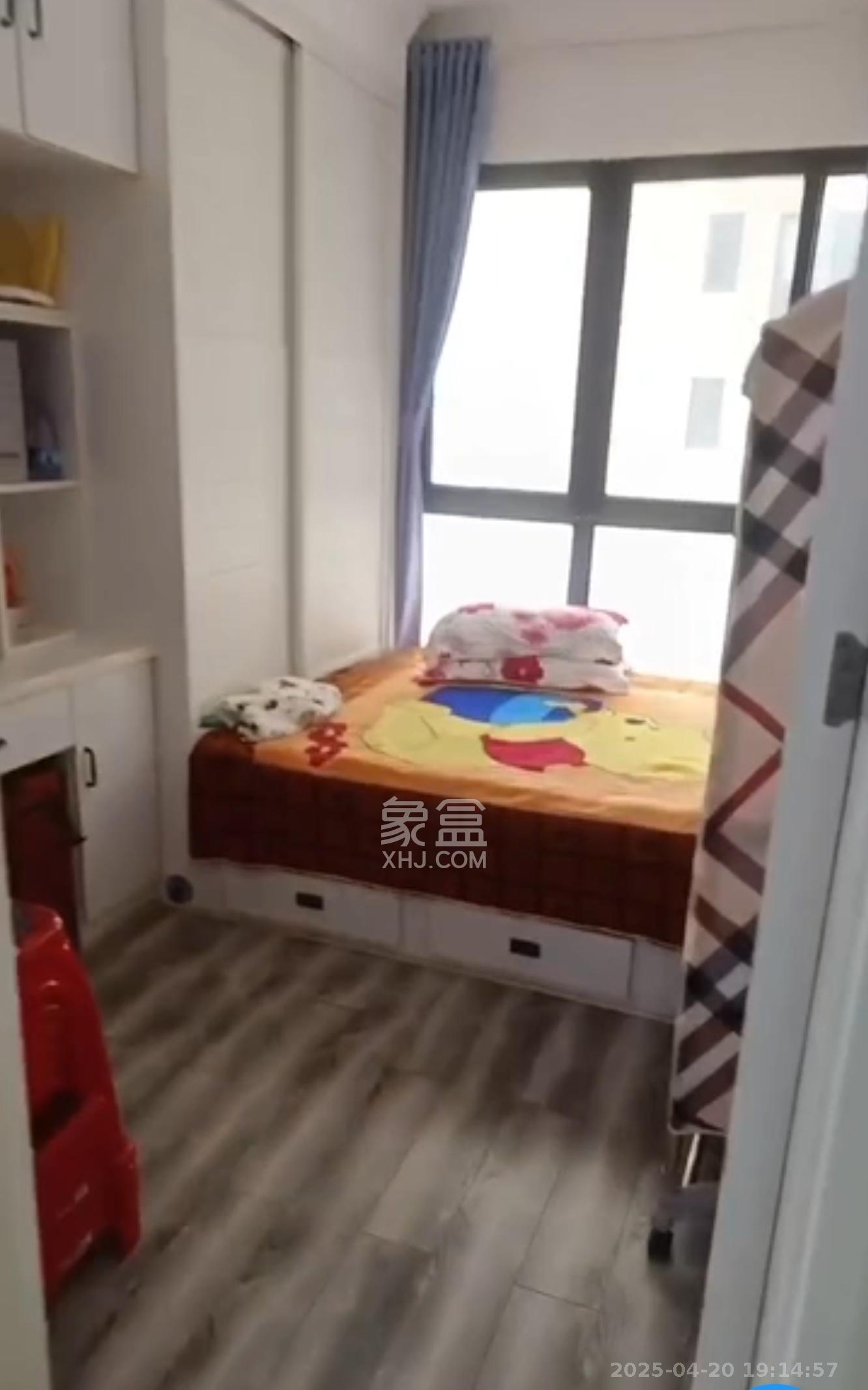 中粮鸿云  3室1厅1卫    2600.0元/月 中粮鸿云  3室1厅1卫    2600.0元/月室内图