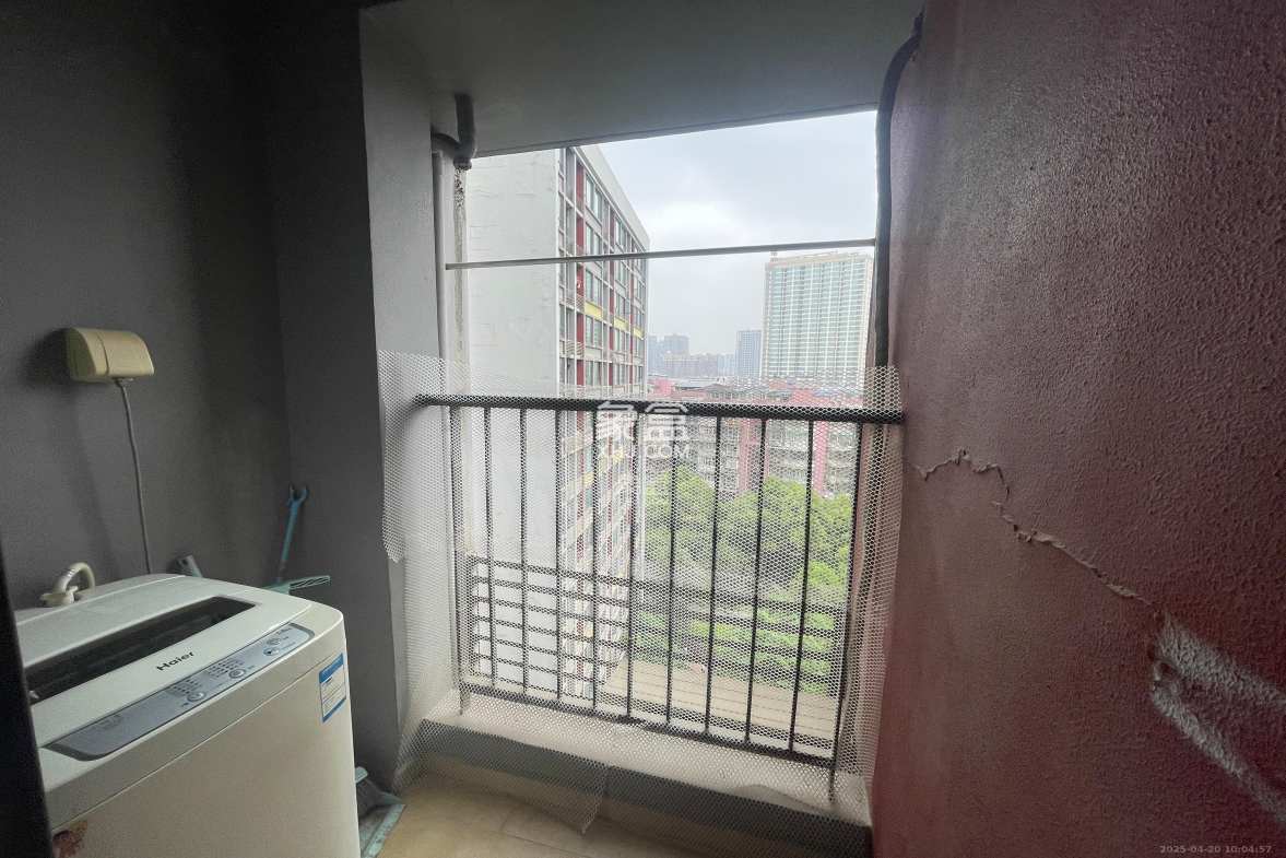 万科金色家园 1室1厅1卫 1500.0元/月 万科金色家园 1室1厅1卫 1500.0元/月室内图