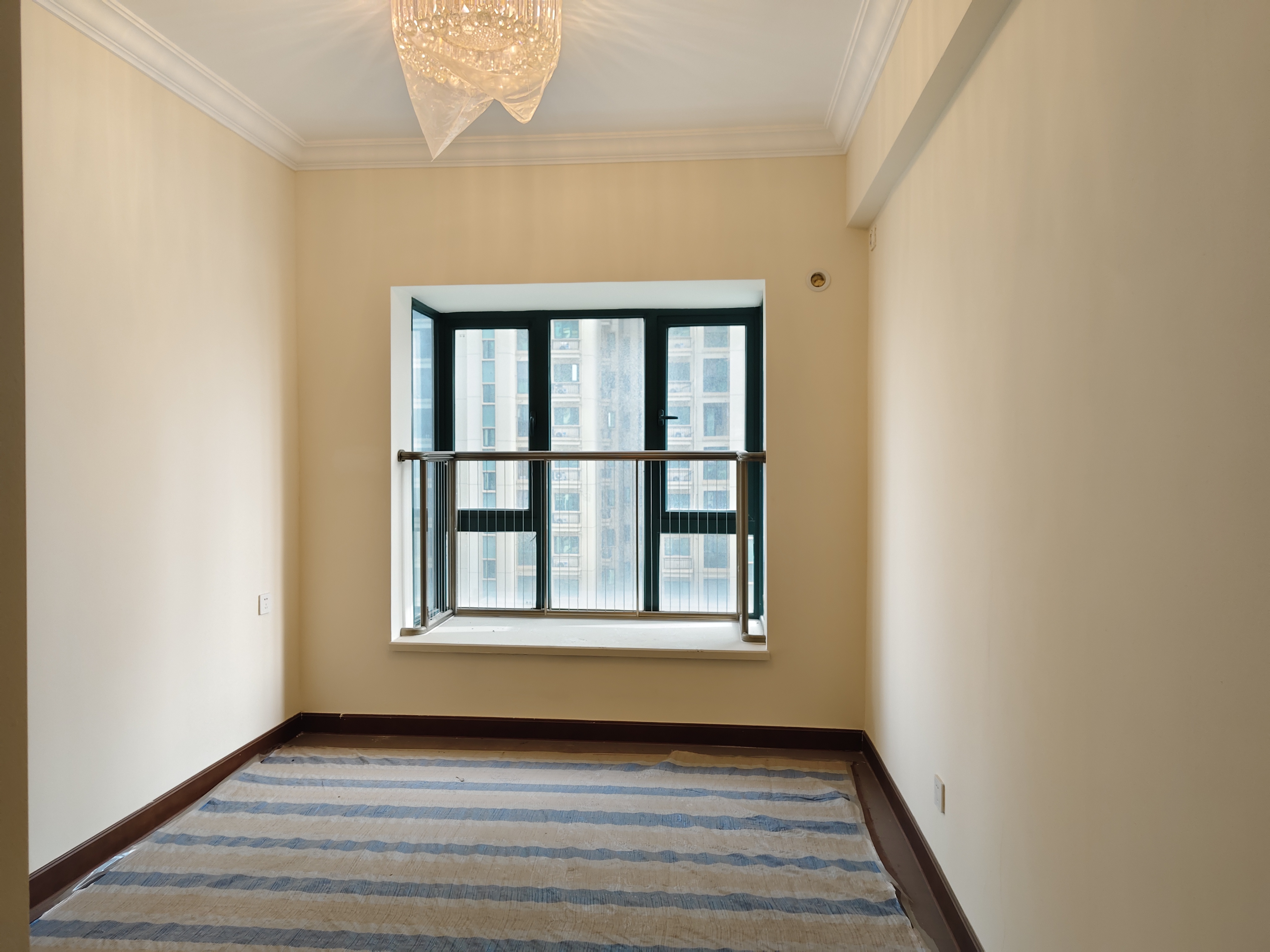 恒大绿洲 3室2厅2卫 1300.0元/月 恒大绿洲 3室2厅2卫 1300.0元/月室内图