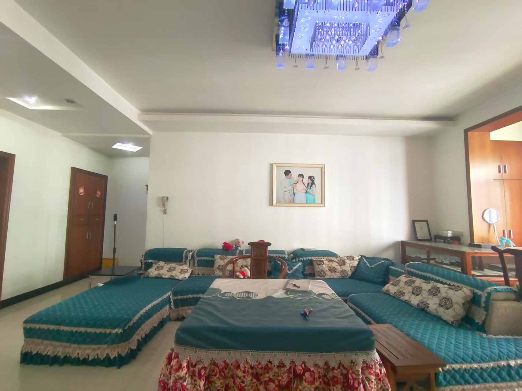 娄底技师学院家属院 3室0厅0卫 128.0万 娄底技师学院家属院 3室0厅0卫 128.0万室内图