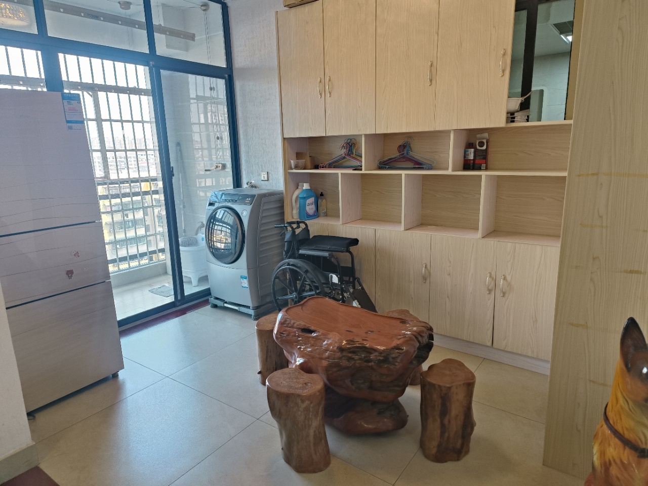 领秀资江 3室2厅1卫 1800.0元/月 领秀资江 3室2厅1卫 1800.0元/月室内图