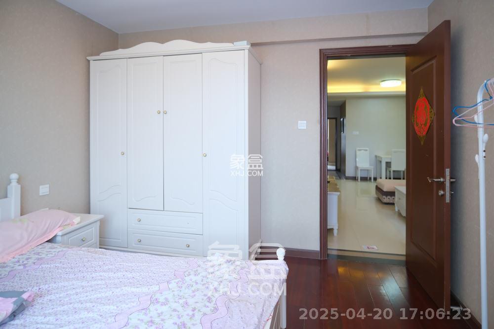 郡原居里  2室2厅1卫   1800.00元/月室内图