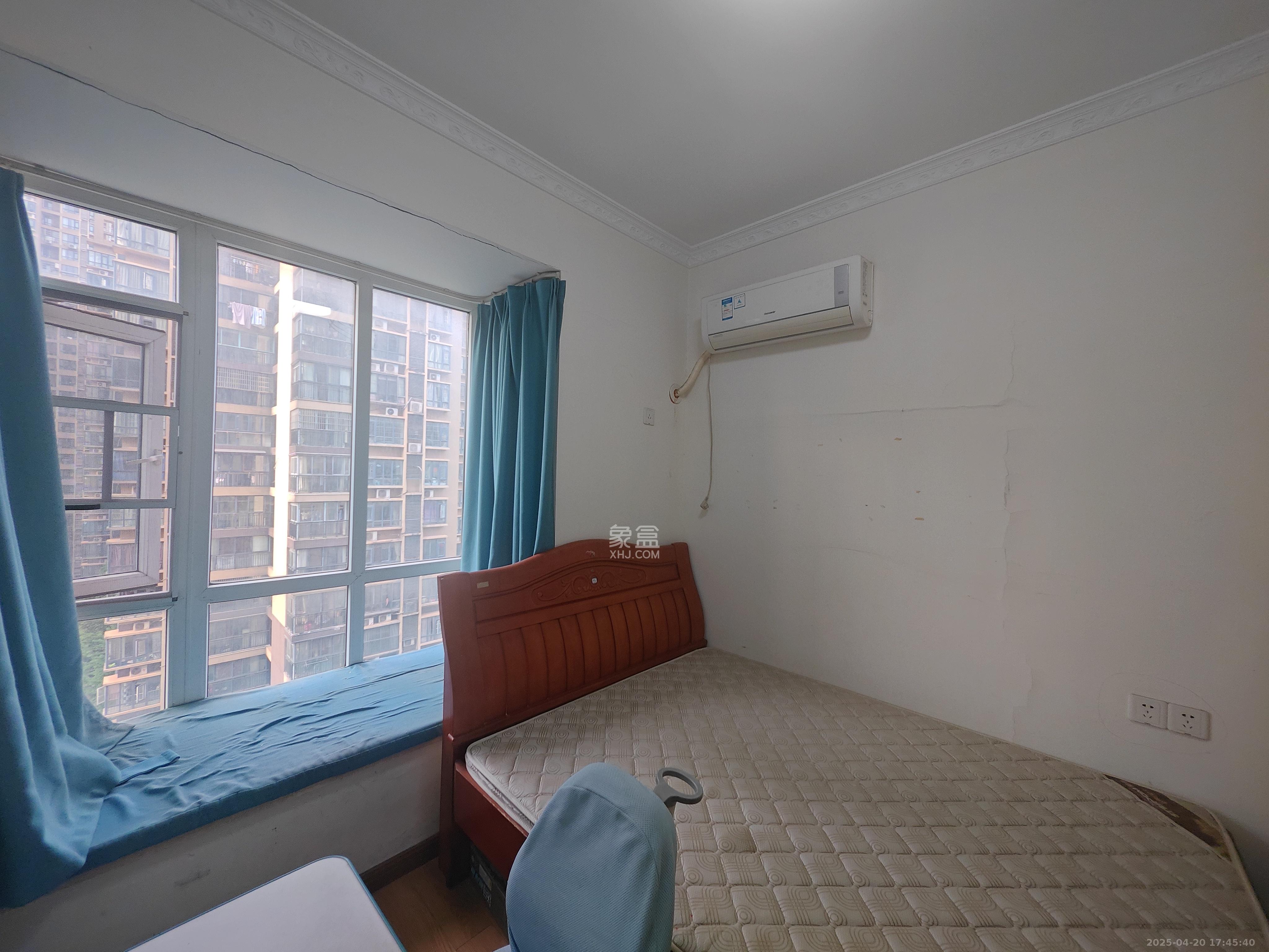 泊爱蓝湾 3室2厅2卫 3200.0元/月 泊爱蓝湾 3室2厅2卫 3200.0元/月室内图