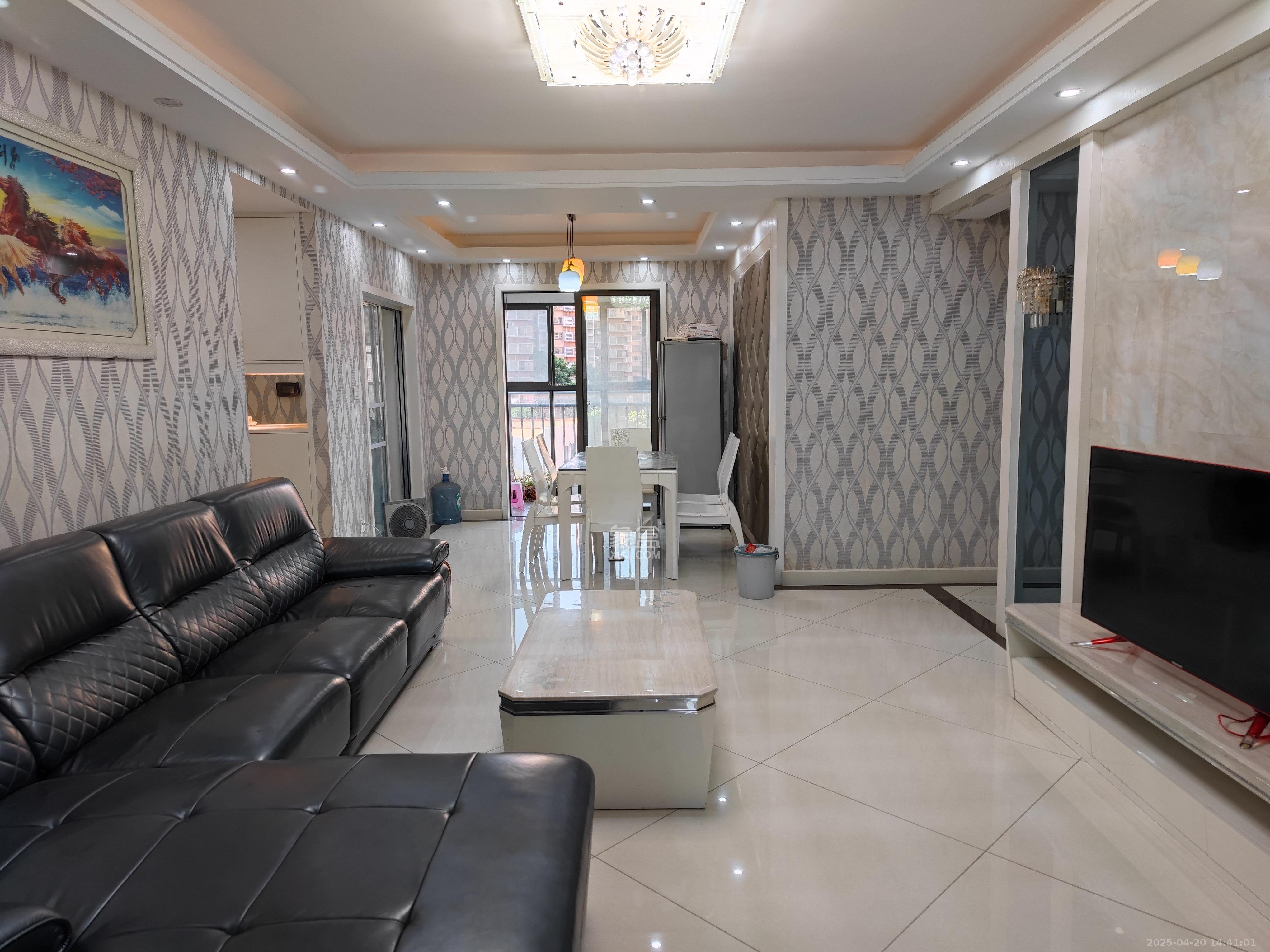 旭辉御府 4室2厅1卫 3300.0元/月 旭辉御府 4室2厅1卫 3300.0元/月室内图