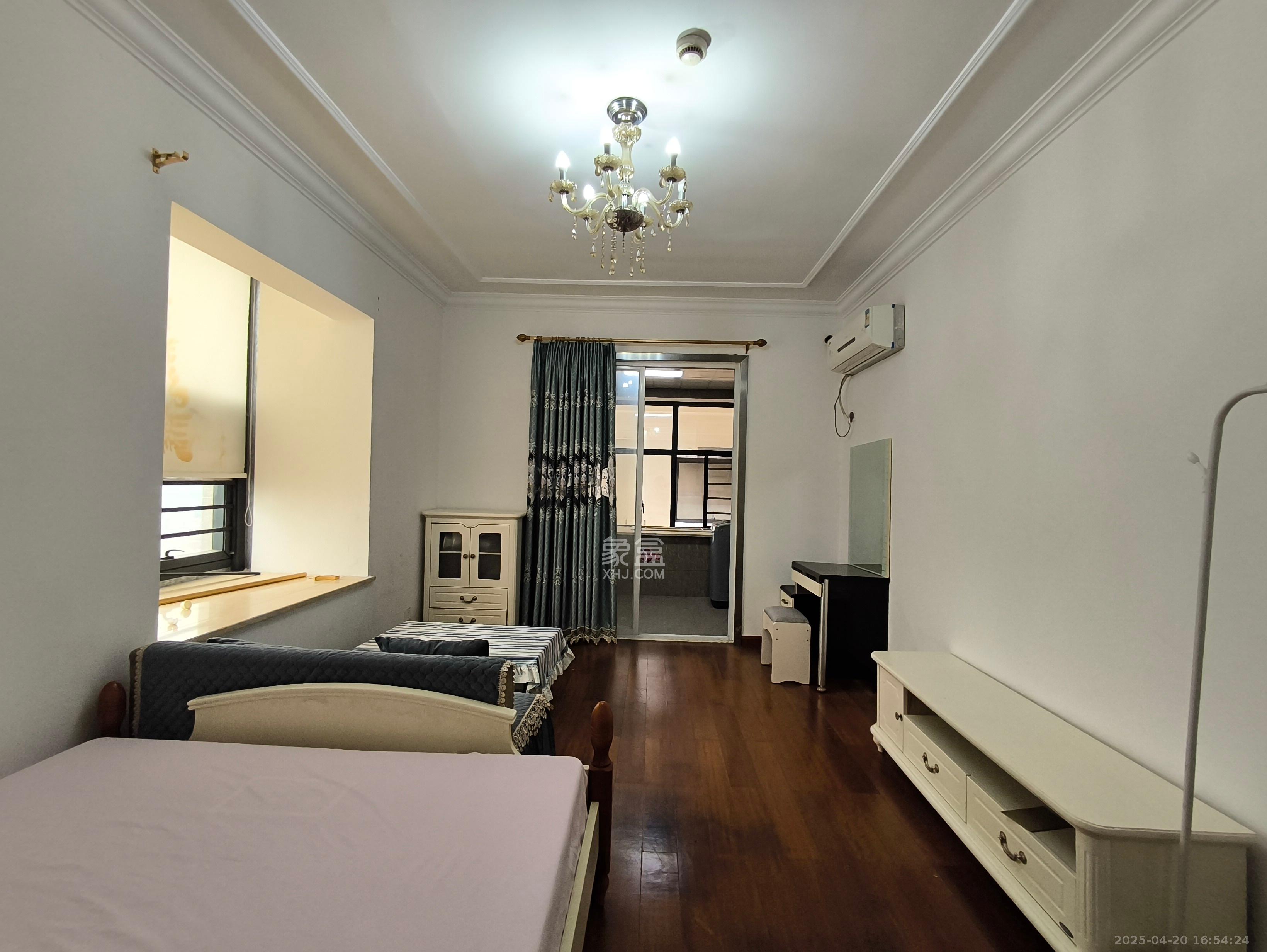 蓝湾国际广场 1室1厅1卫 1800.0元/月 蓝湾国际广场 1室1厅1卫 1800.0元/月室内图