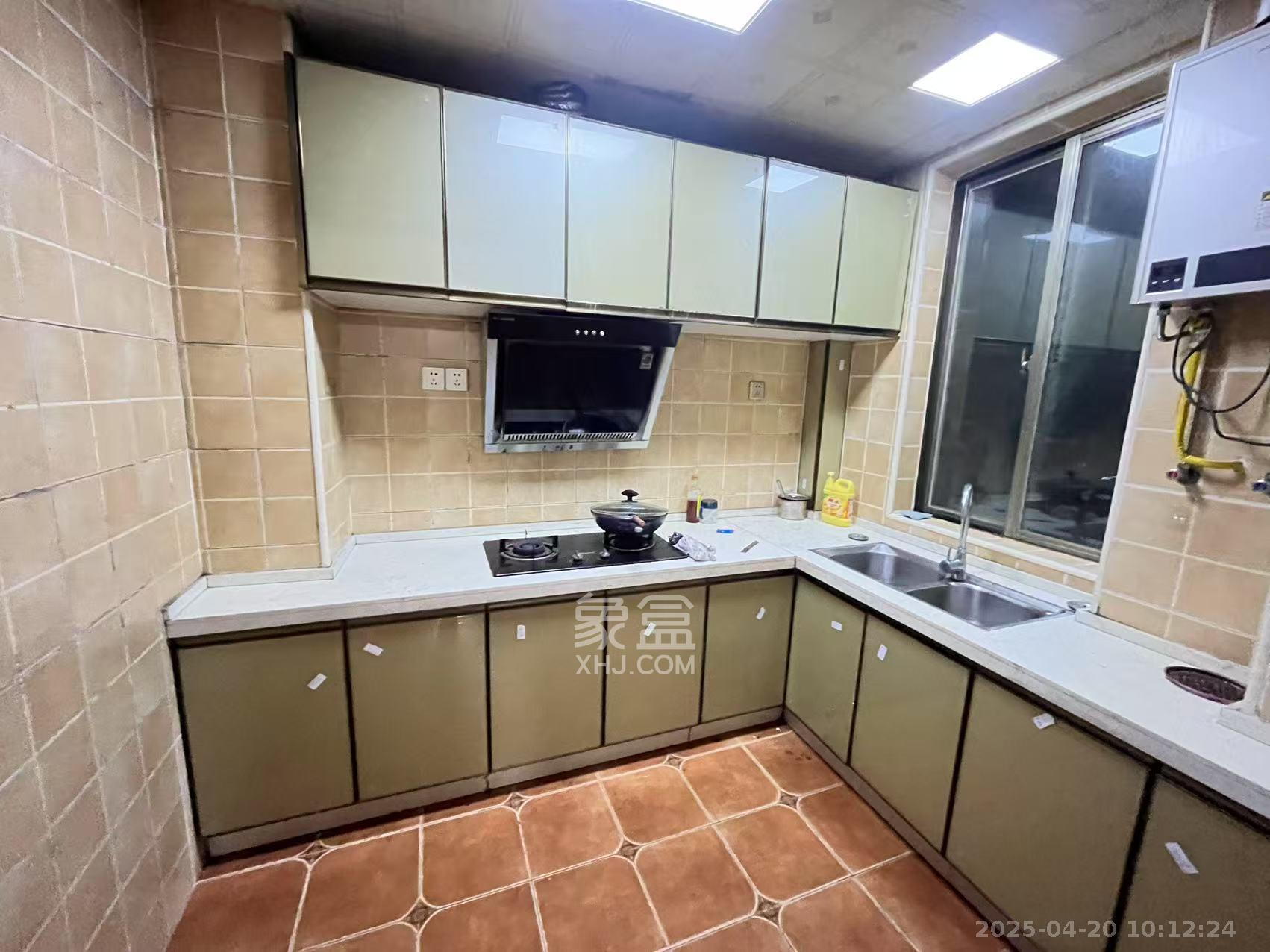 南郡明珠 2室2厅1卫 1300.0元/月 南郡明珠 2室2厅1卫 1300.0元/月室内图