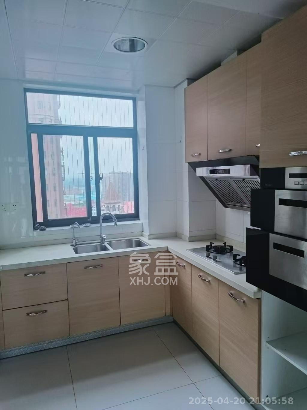 康桥长郡  3室2厅1卫   2400.00元/月室内图