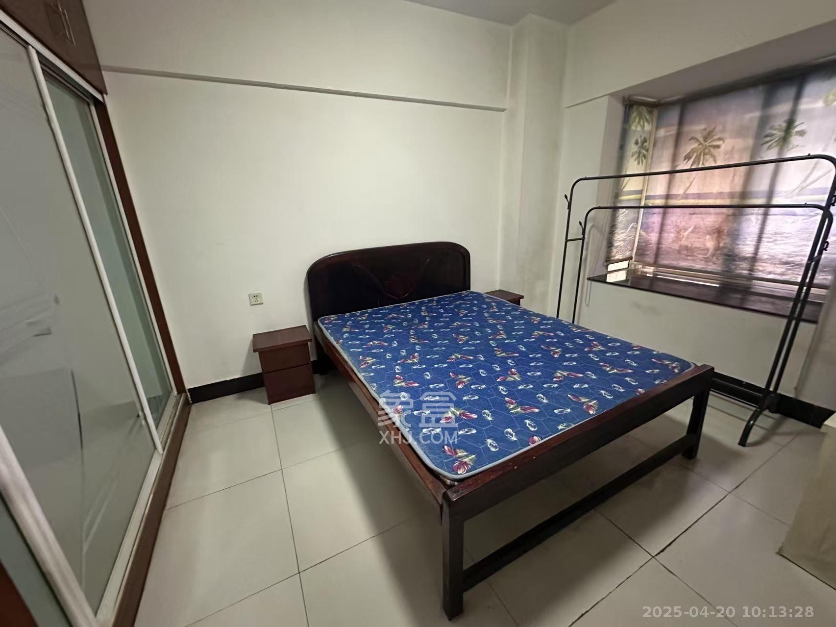 东方公寓  1室1厅1卫    1500.0元/月 东方公寓  1室1厅1卫    1500.0元/月室内图1