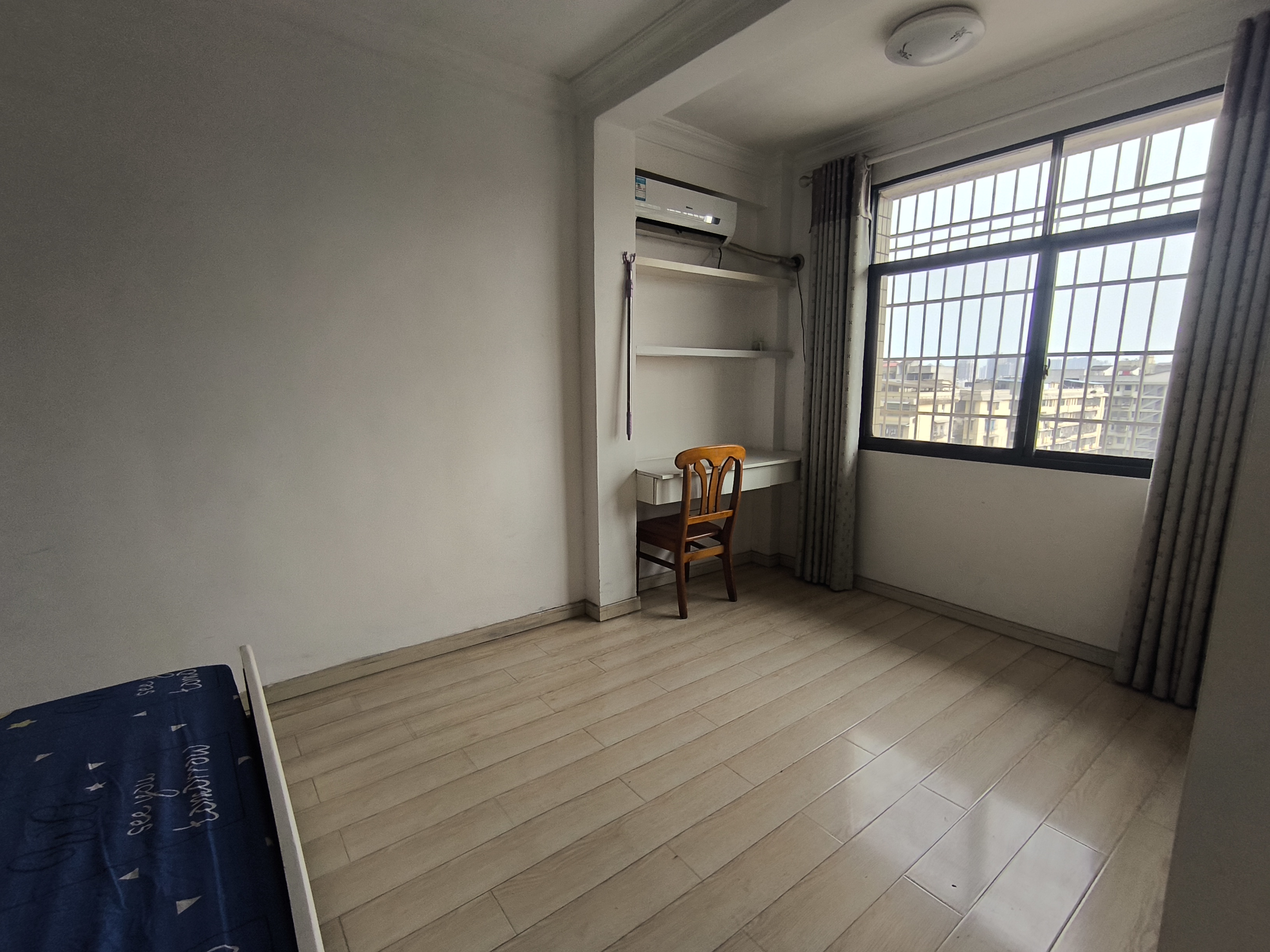 立方公寓 1室1厅1卫 1300.0元/月 立方公寓 1室1厅1卫 1300.0元/月室内图