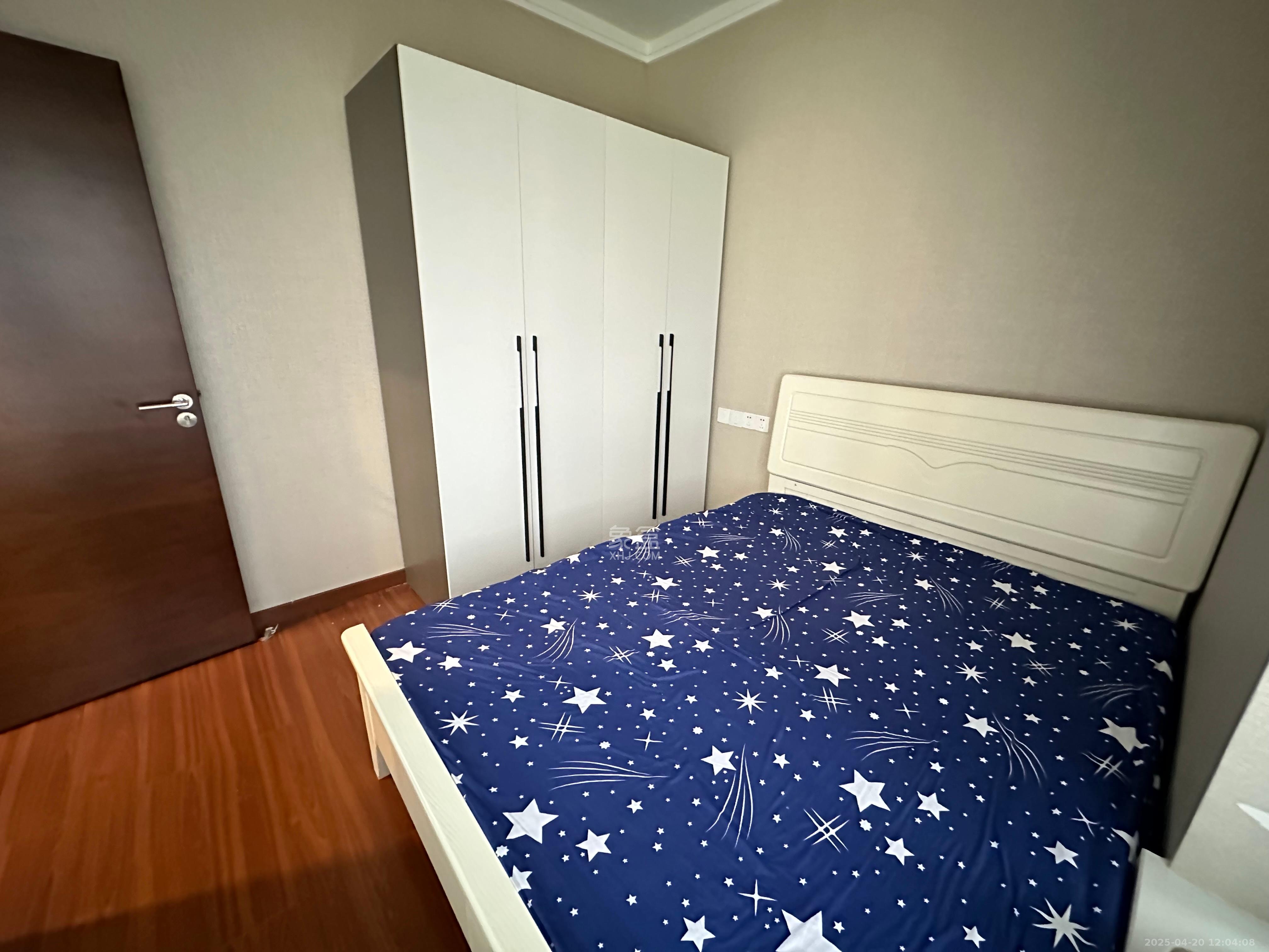 荣泰广场  3室2厅1卫   2600.00元/月室内图
