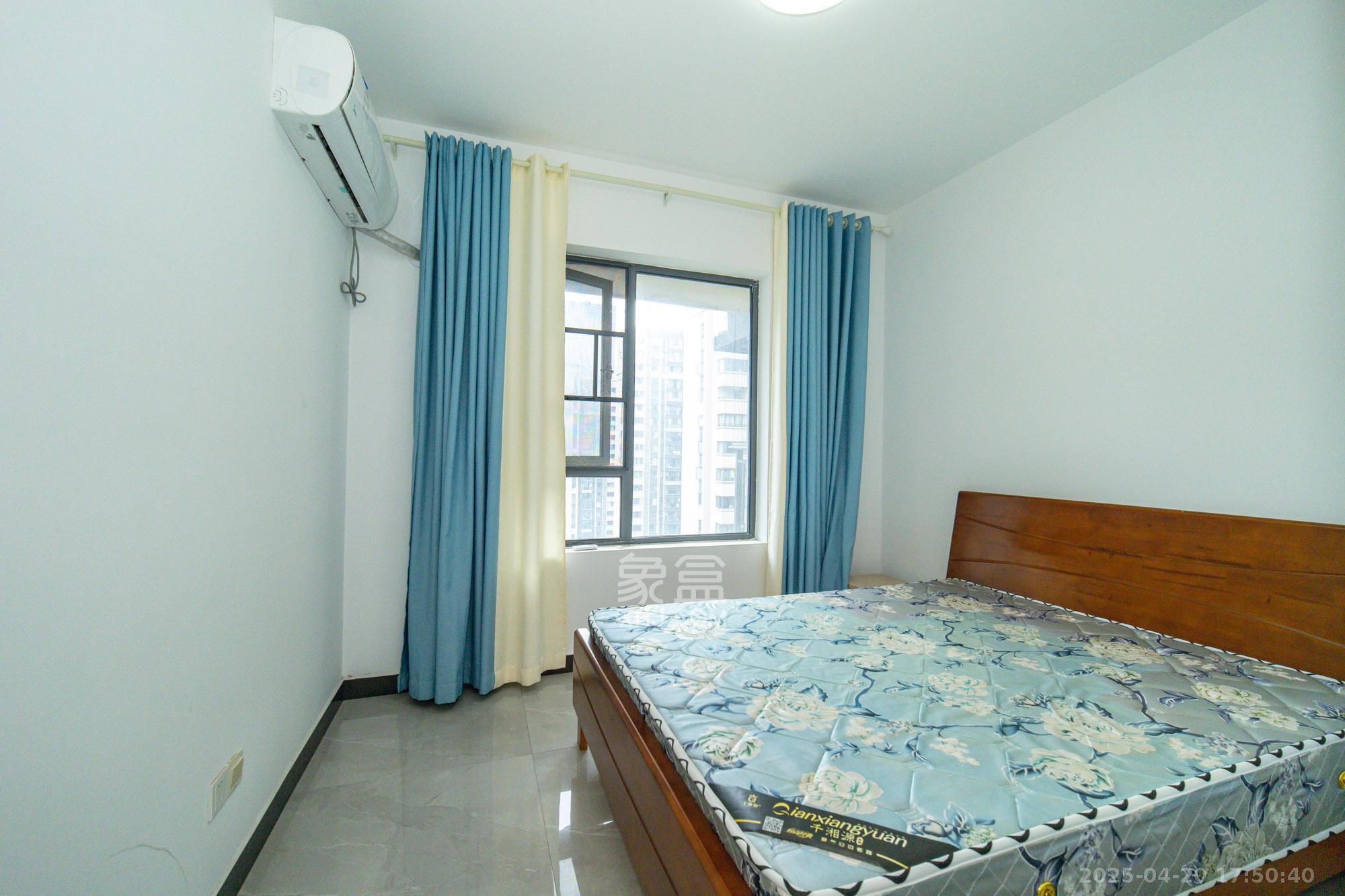 中建悦和城  4室2厅2卫    132.6万 中建悦和城  4室2厅2卫    132.6万卧室