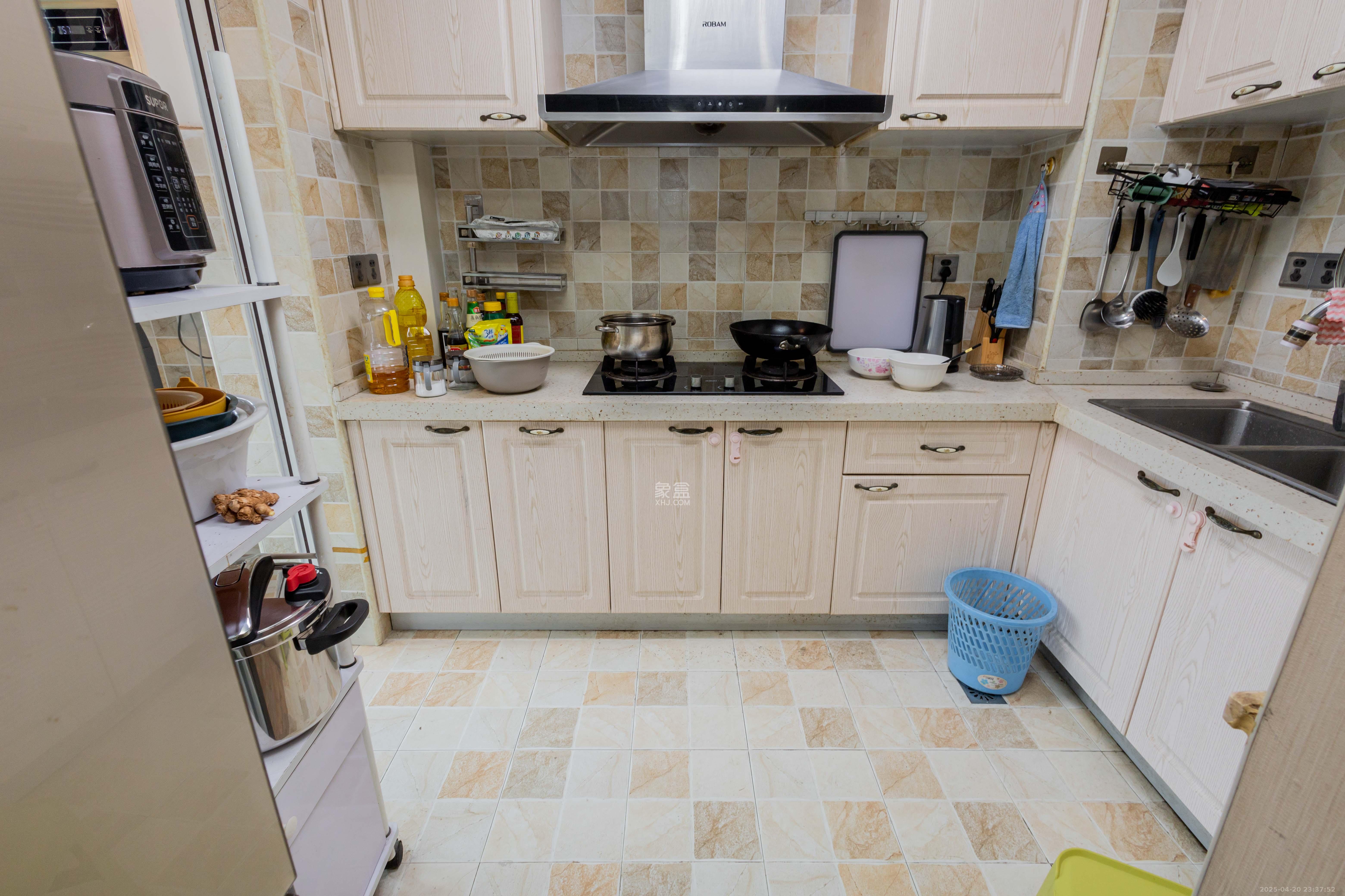 三景华御 2室1厅1卫 48.0万 三景华御 2室1厅1卫 48.0万厨房