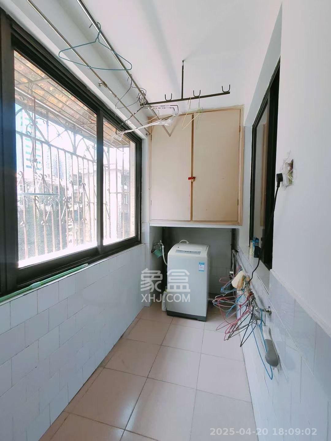 便河边社区（便河边单位房）  2室1厅1卫   2200.00元/月室内图