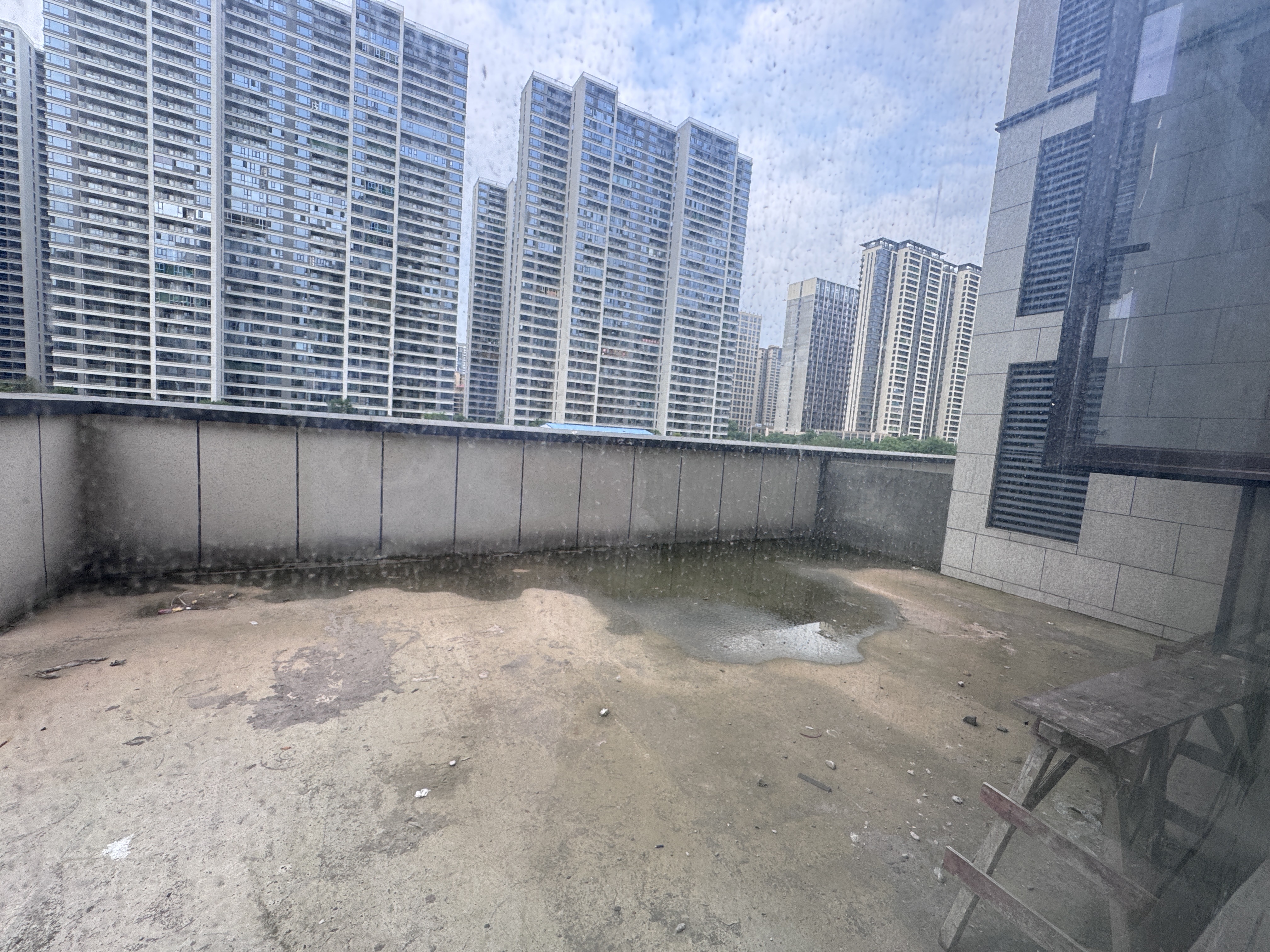 天嘉成林间  1室0厅0卫   110.00万客厅