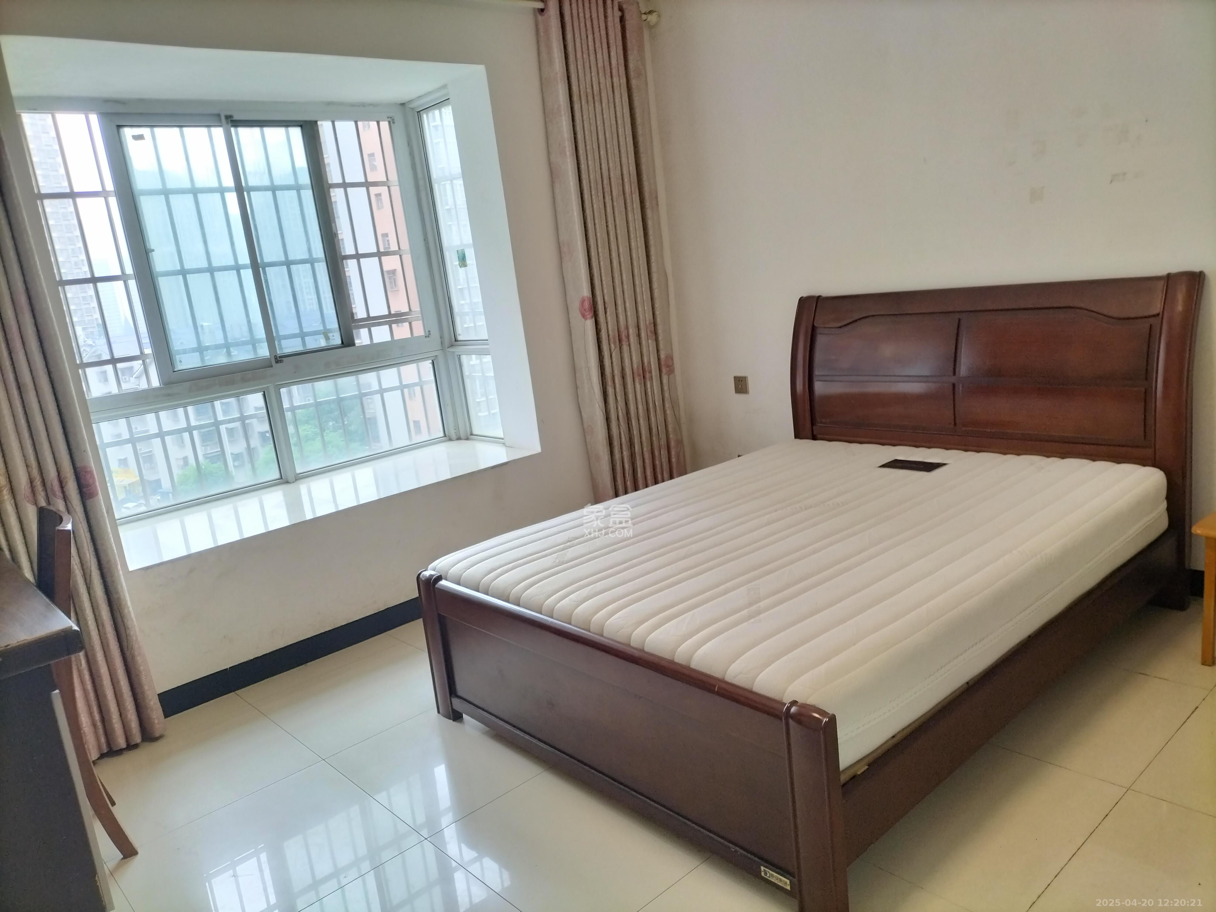骑龙安置小区  2室1厅1卫   1580.00元/月室内图