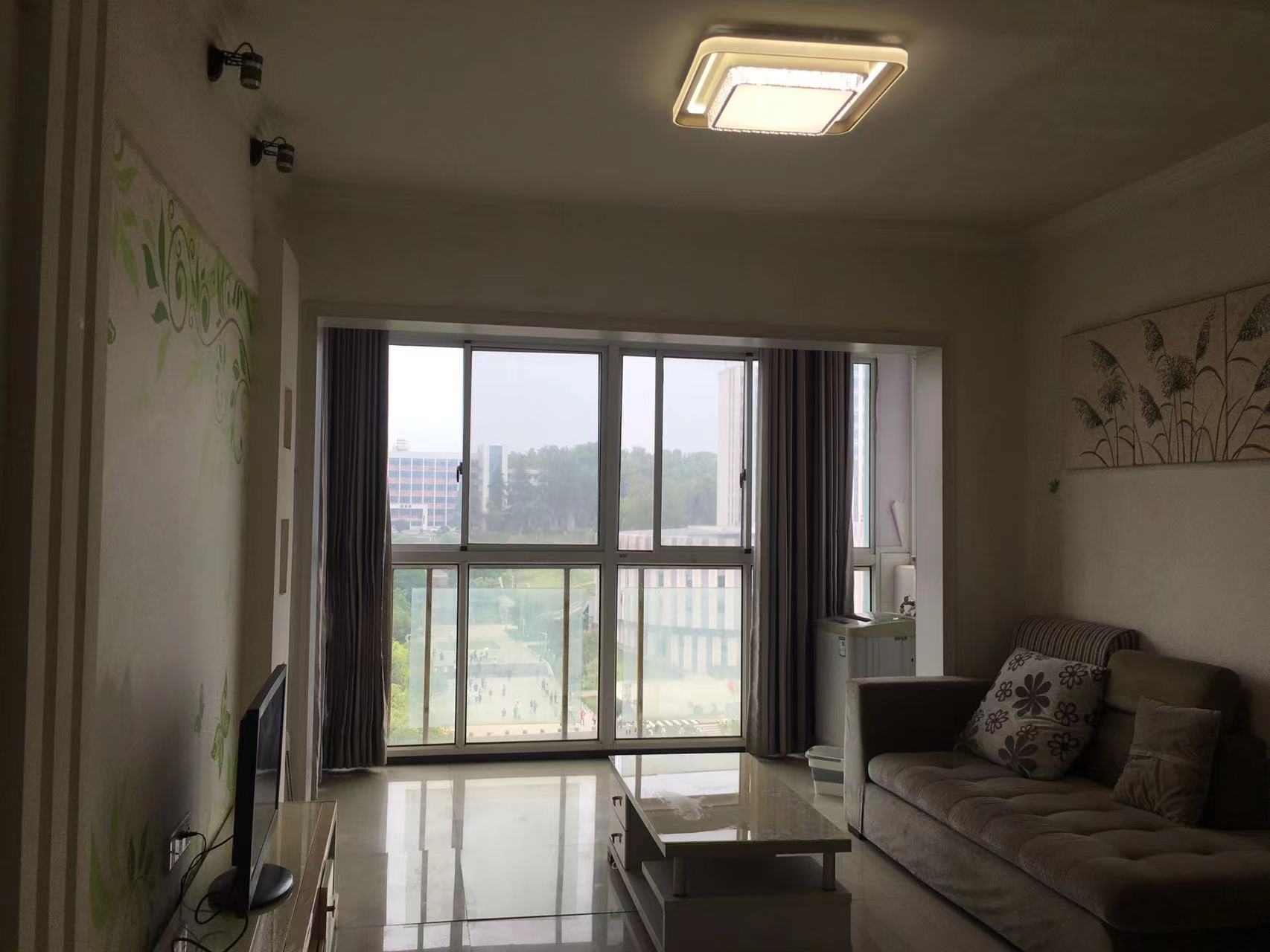 书香名邸一期  1室1厅1卫    1200.0元/月 书香名邸一期  1室1厅1卫    1200.0元/月室内图1