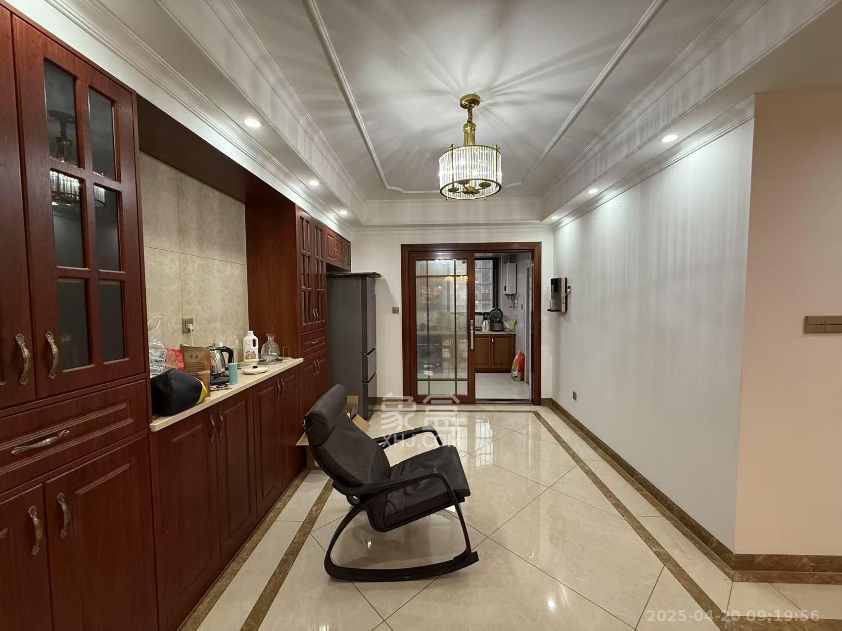 山水嘉园 5室2厅3卫 3000.0元/月 山水嘉园 5室2厅3卫 3000.0元/月室内图