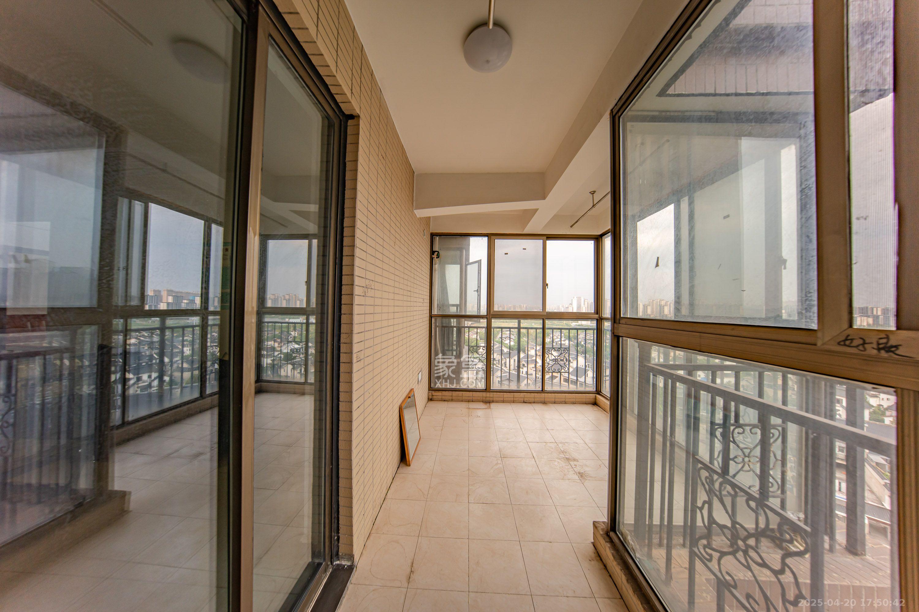 江山帝景雅典  2室2厅1卫    2400.0元/月 江山帝景雅典  2室2厅1卫    2400.0元/月室内图