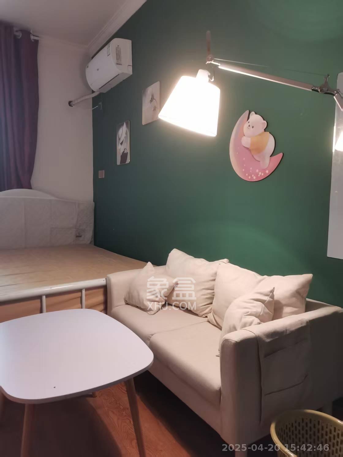 美林景园 1室2厅1卫 1000.0元/月 美林景园 1室2厅1卫 1000.0元/月室内图