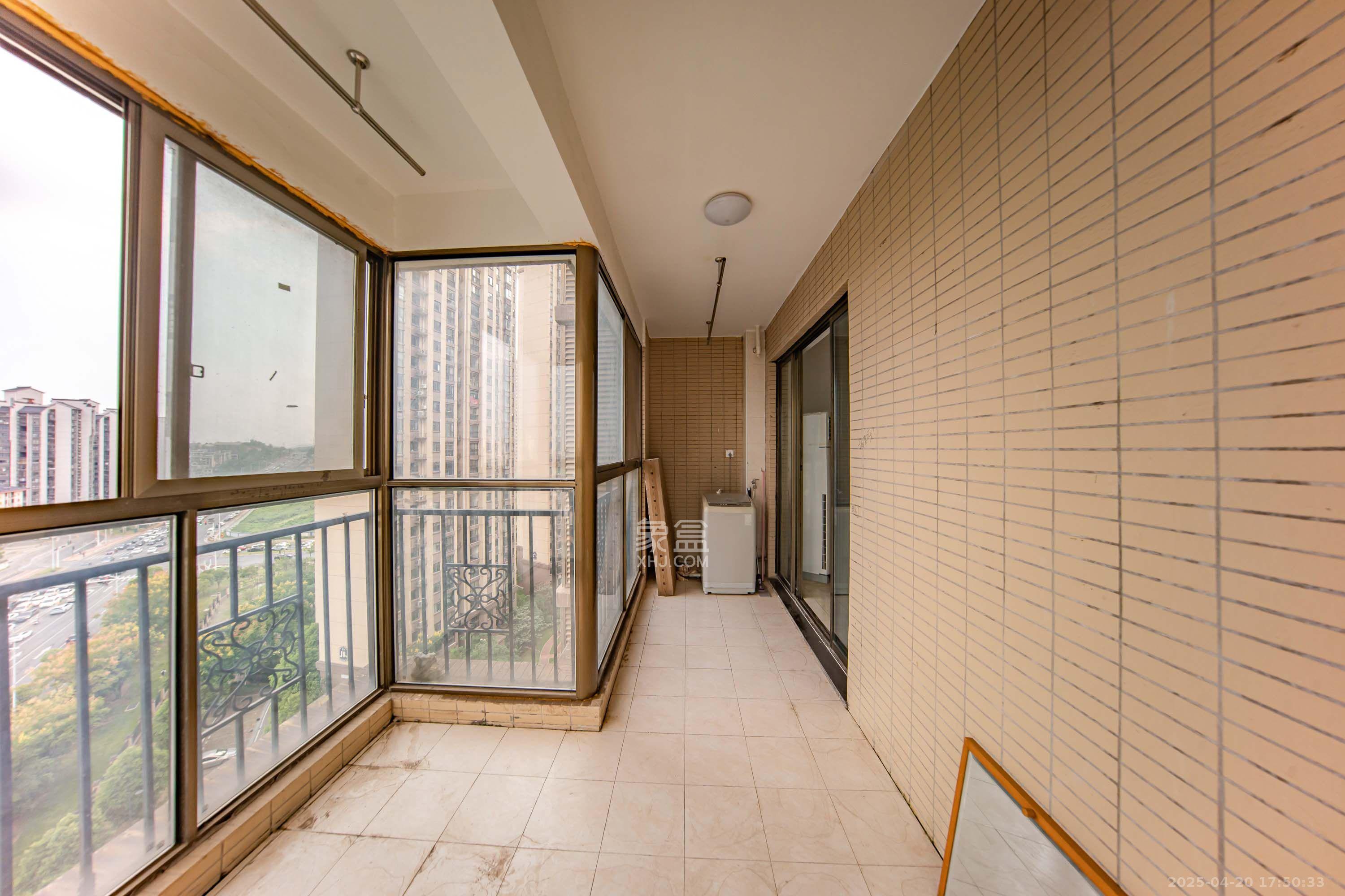 江山帝景雅典  2室2厅1卫    2400.0元/月 江山帝景雅典  2室2厅1卫    2400.0元/月室内图