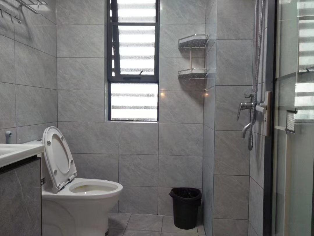 逸龙广场 2室2厅1卫 140.0万 逸龙广场 2室2厅1卫 140.0万客厅