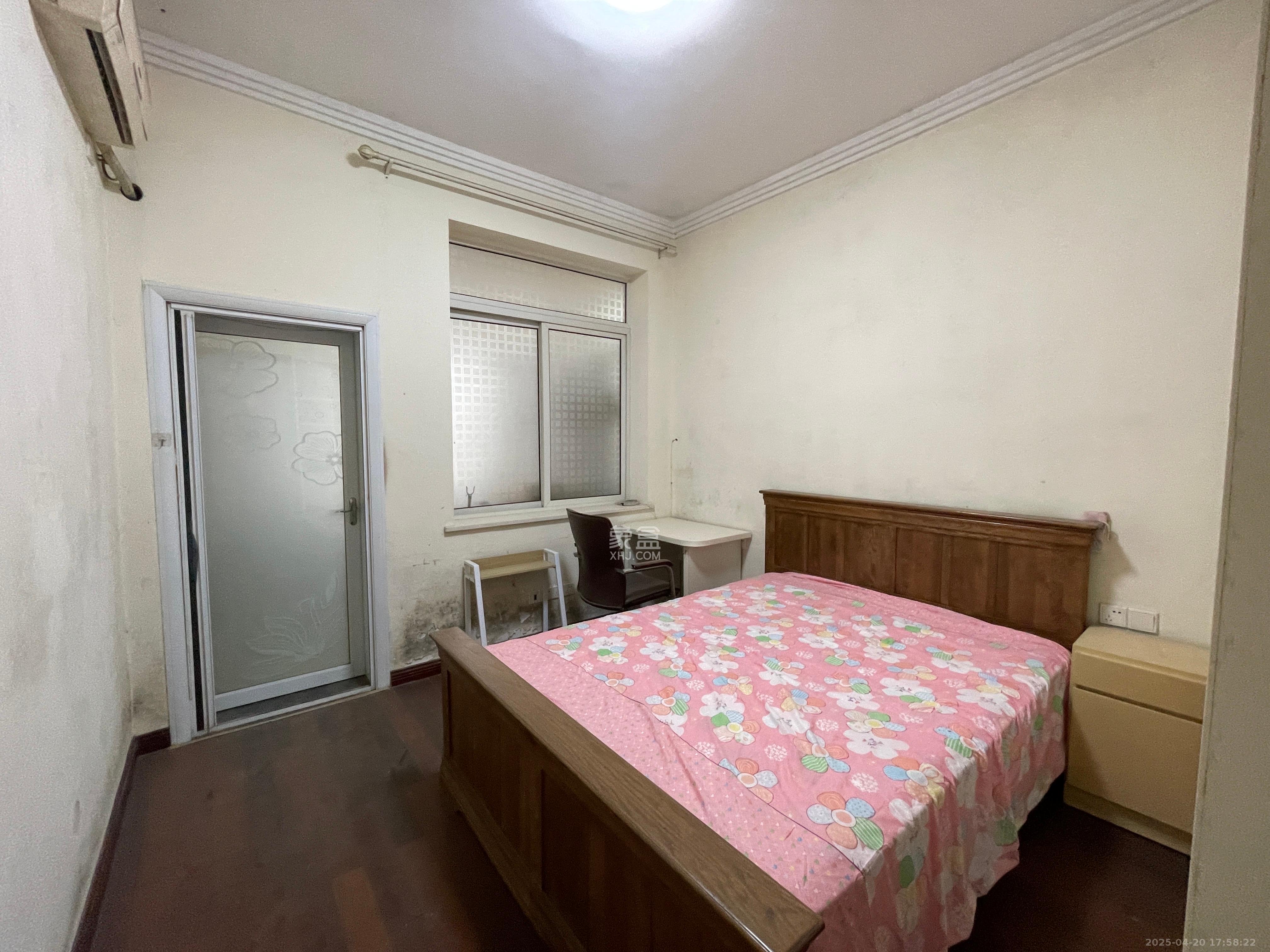 林业厅宿舍  3室1厅1卫    2500.0元/月 林业厅宿舍  3室1厅1卫    2500.0元/月室内图