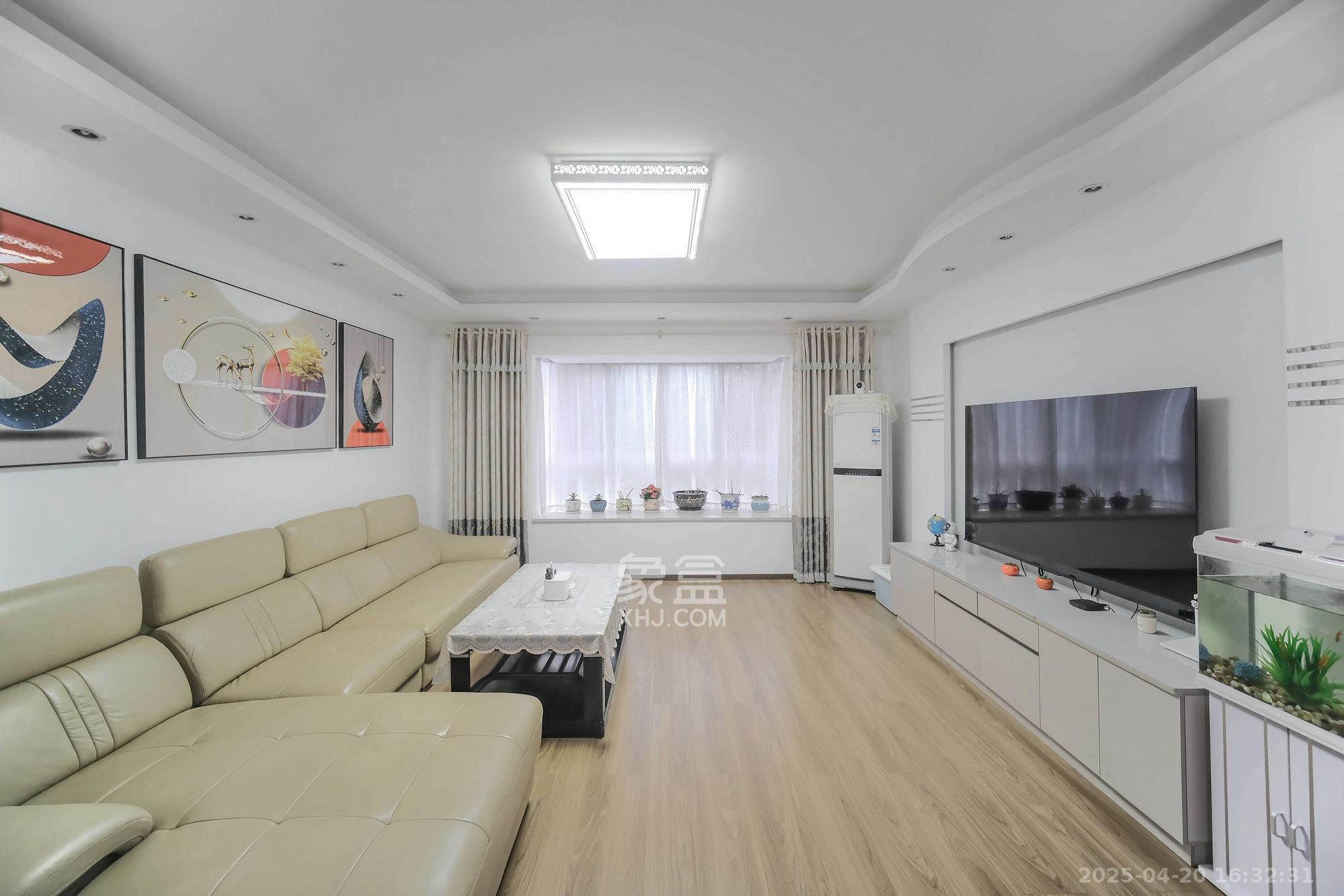 世景华庭  3室2厅2卫    85.0万 世景华庭  3室2厅2卫    85.0万