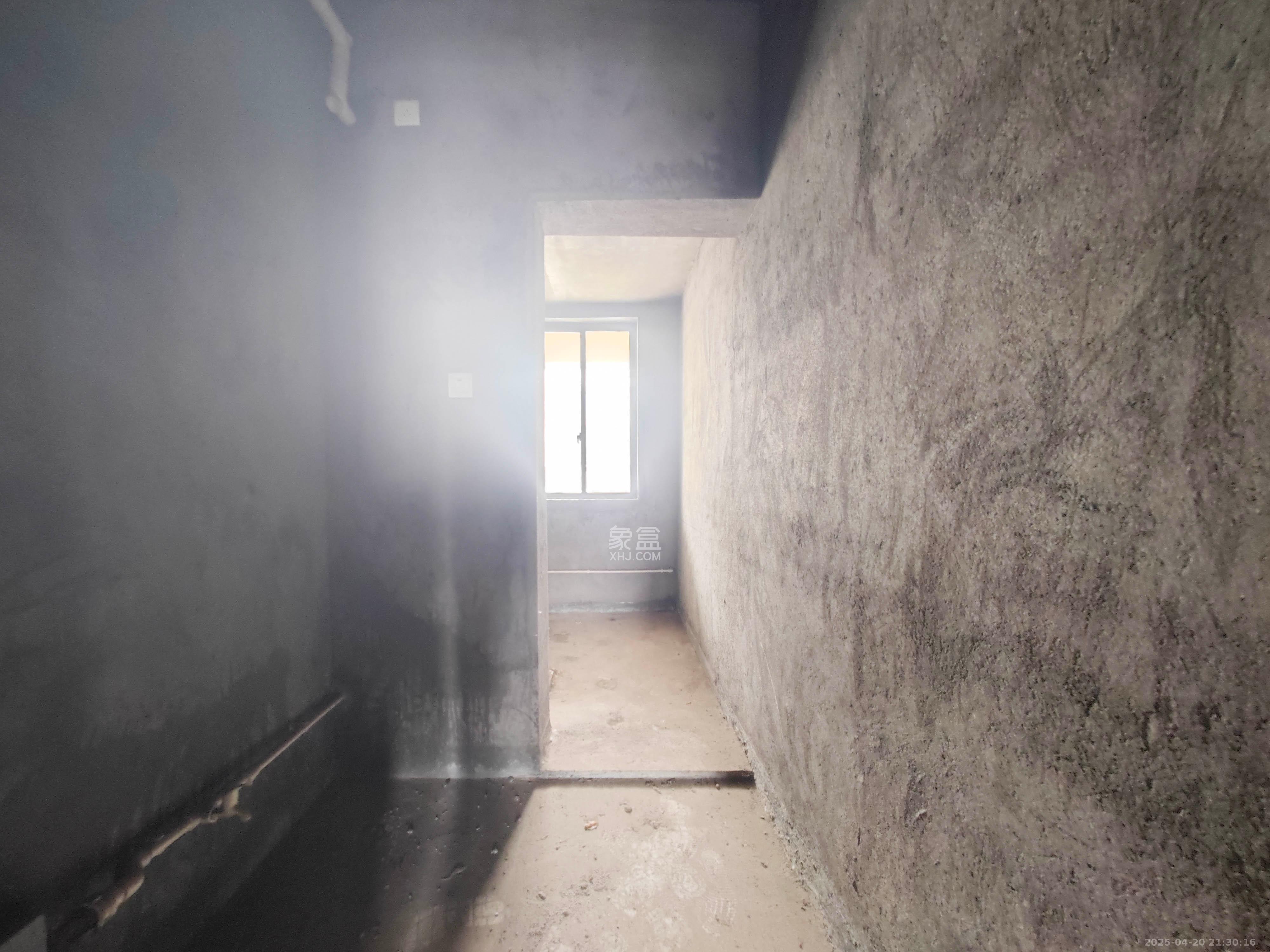 华盛世纪新城 4室2厅2卫 155.0万 华盛世纪新城 4室2厅2卫 155.0万卫生间