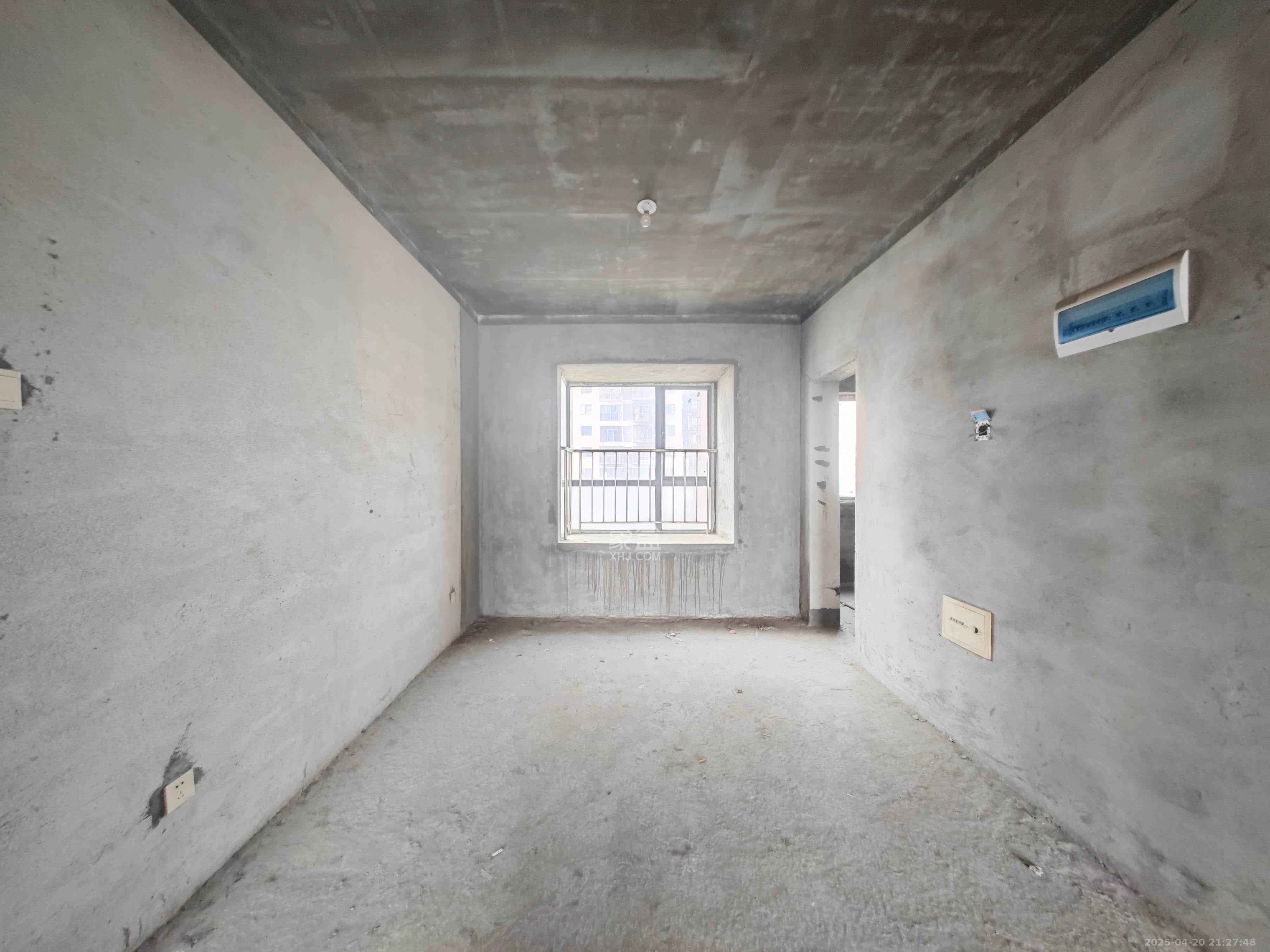 佳辉丽景鑫城  3室2厅1卫    78.0万 佳辉丽景鑫城  3室2厅1卫    78.0万其他