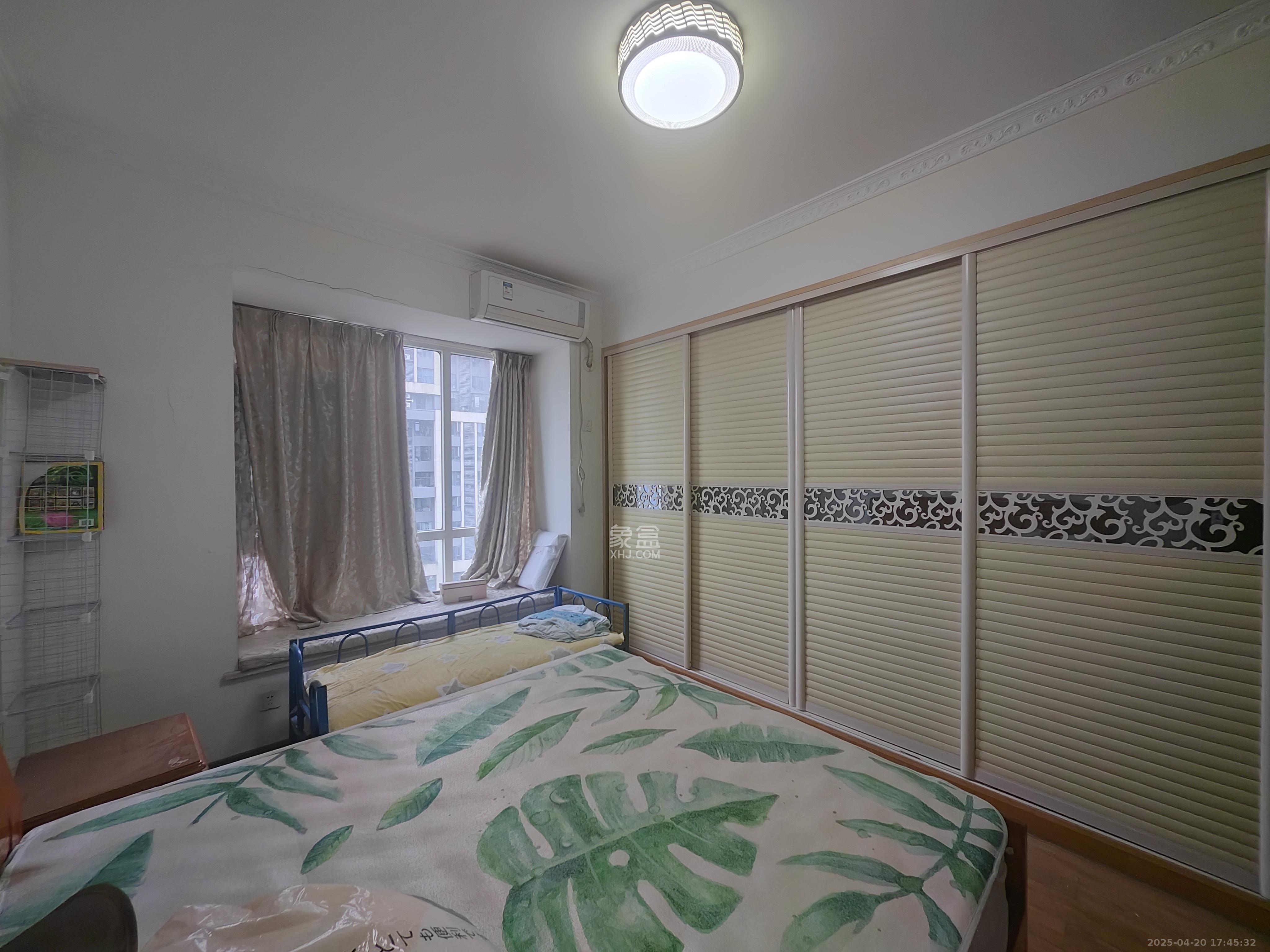 泊爱蓝湾 3室2厅2卫 3200.0元/月 泊爱蓝湾 3室2厅2卫 3200.0元/月室内图