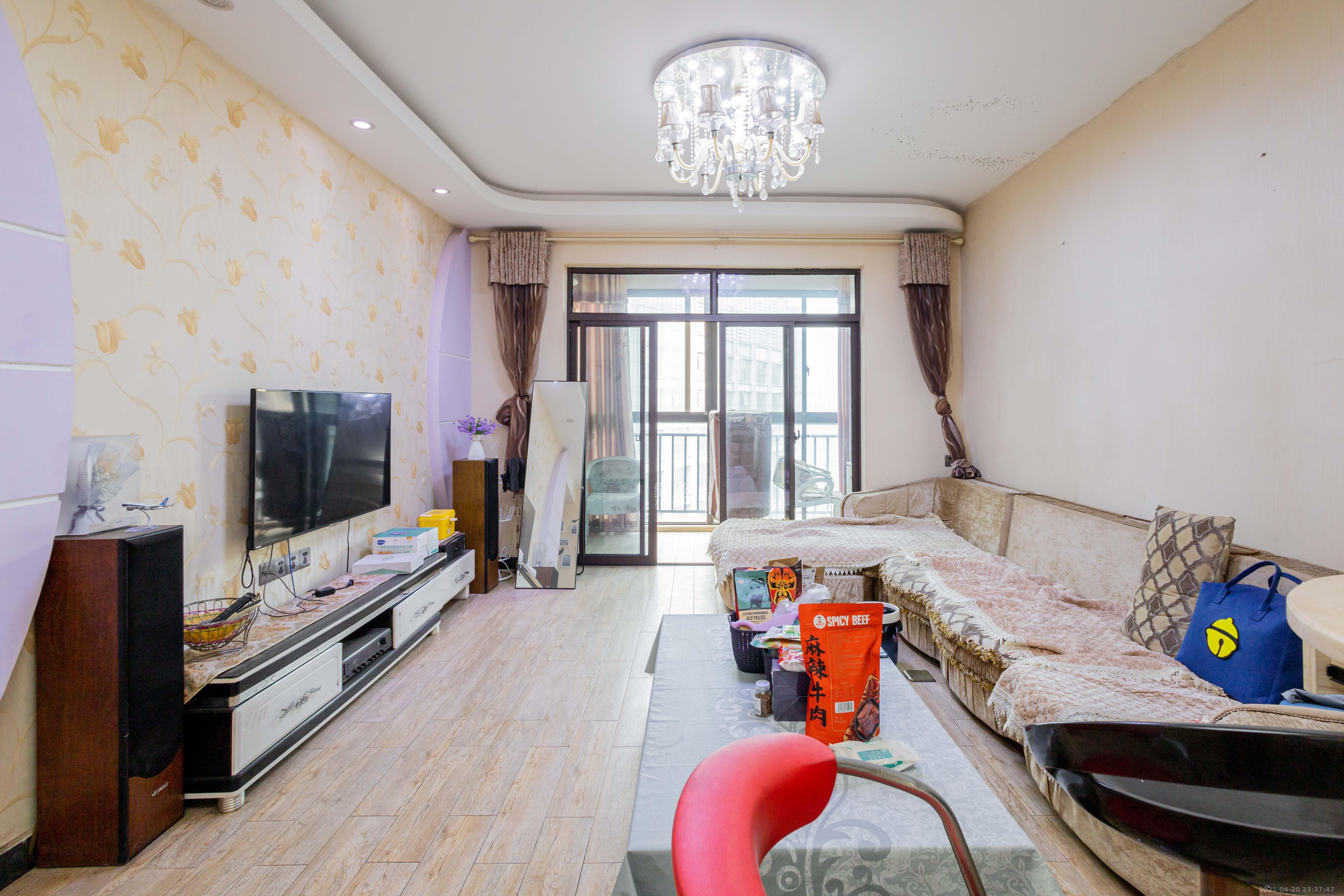 三景华御 2室1厅1卫 48.0万 三景华御 2室1厅1卫 48.0万客厅