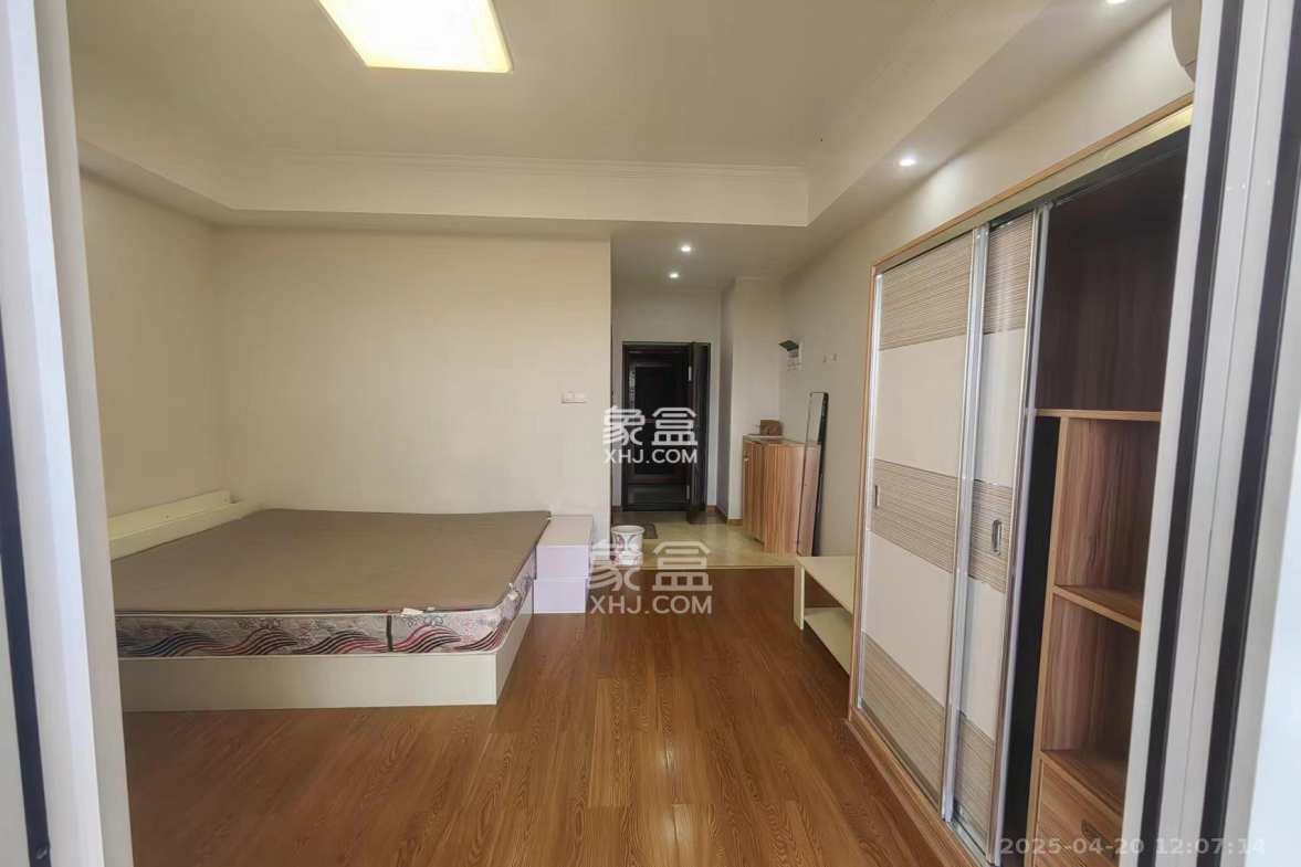 金鼎公园尚 1室1厅1卫 1100.0元/月 金鼎公园尚 1室1厅1卫 1100.0元/月室内图