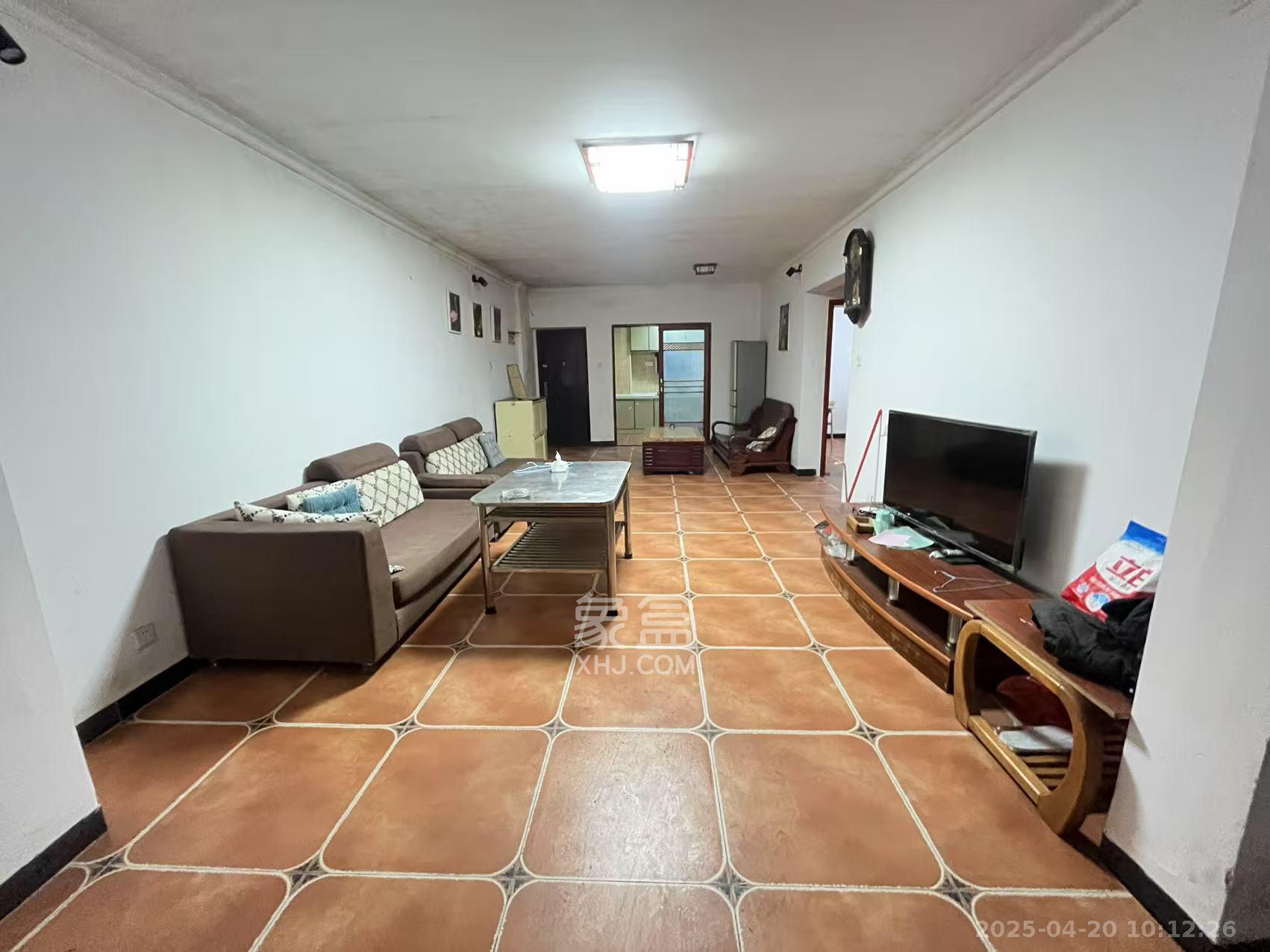 南郡明珠 2室2厅1卫 1300.0元/月 南郡明珠 2室2厅1卫 1300.0元/月室内图