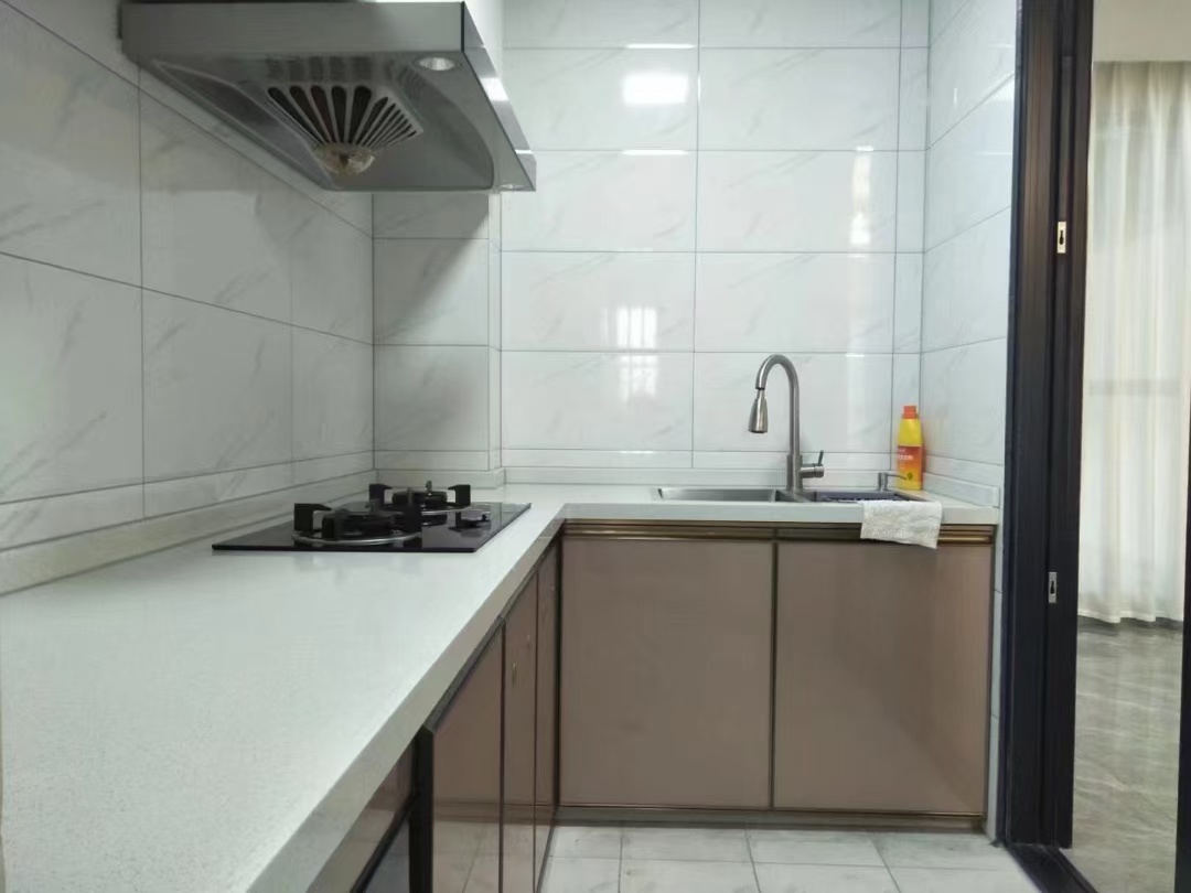 逸龙广场 2室2厅1卫 140.0万 逸龙广场 2室2厅1卫 140.0万客厅