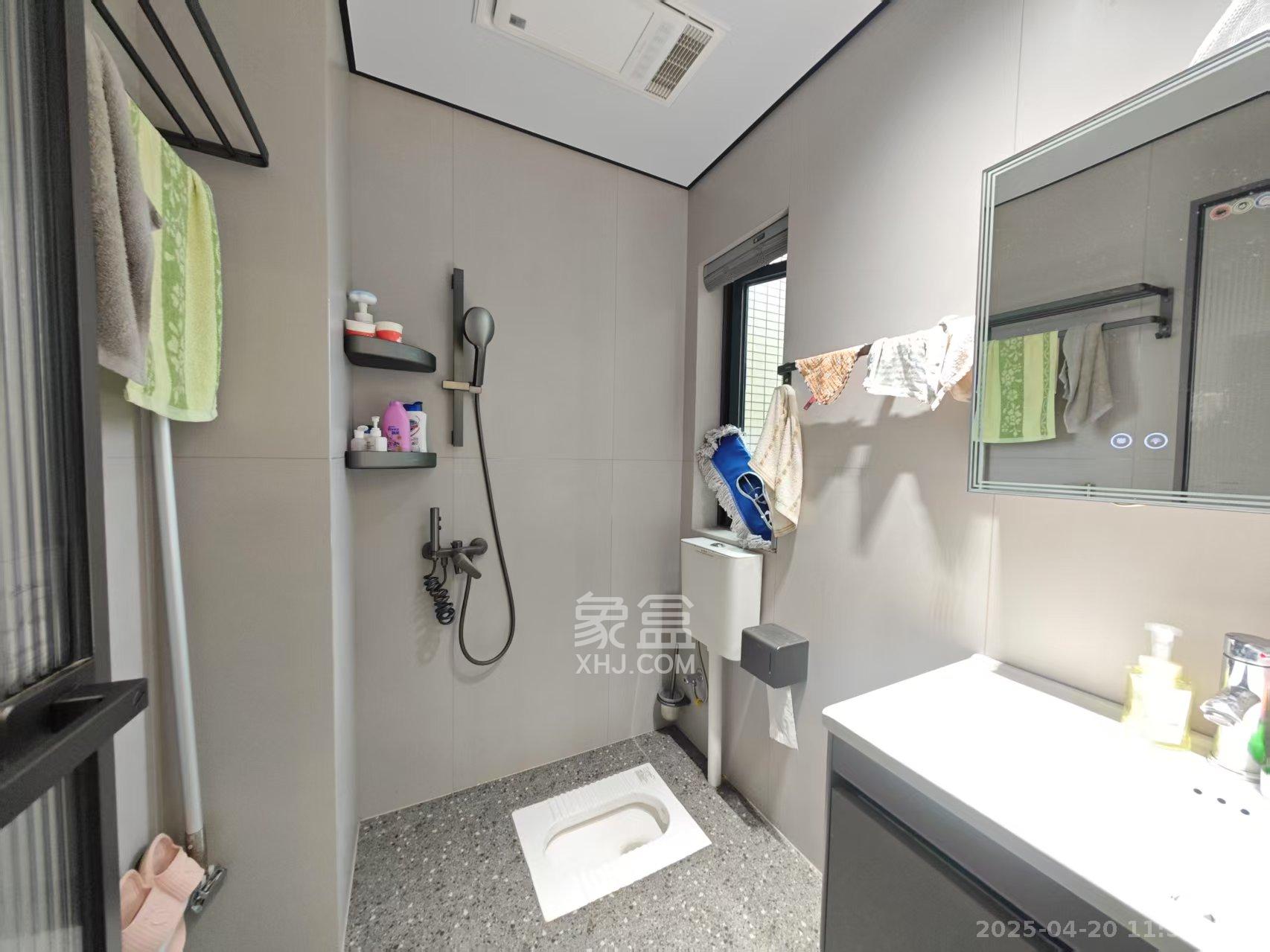 恒生碧水龙庭  3室2厅2卫   120.00万其他