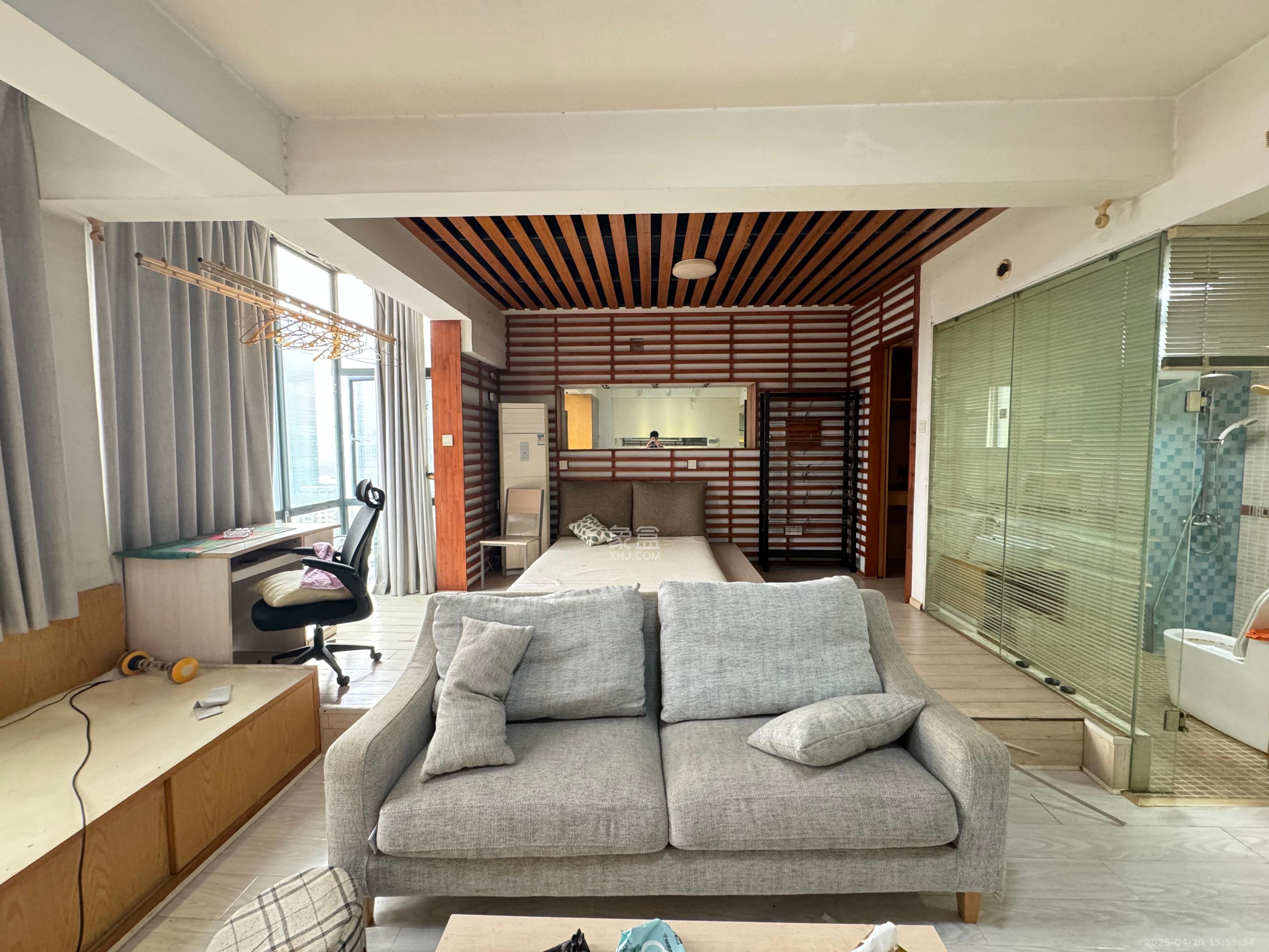 YO领域(领御大厦) 1室1厅1卫 2400.0元/月 YO领域(领御大厦) 1室1厅1卫 2400.0元/月室内图