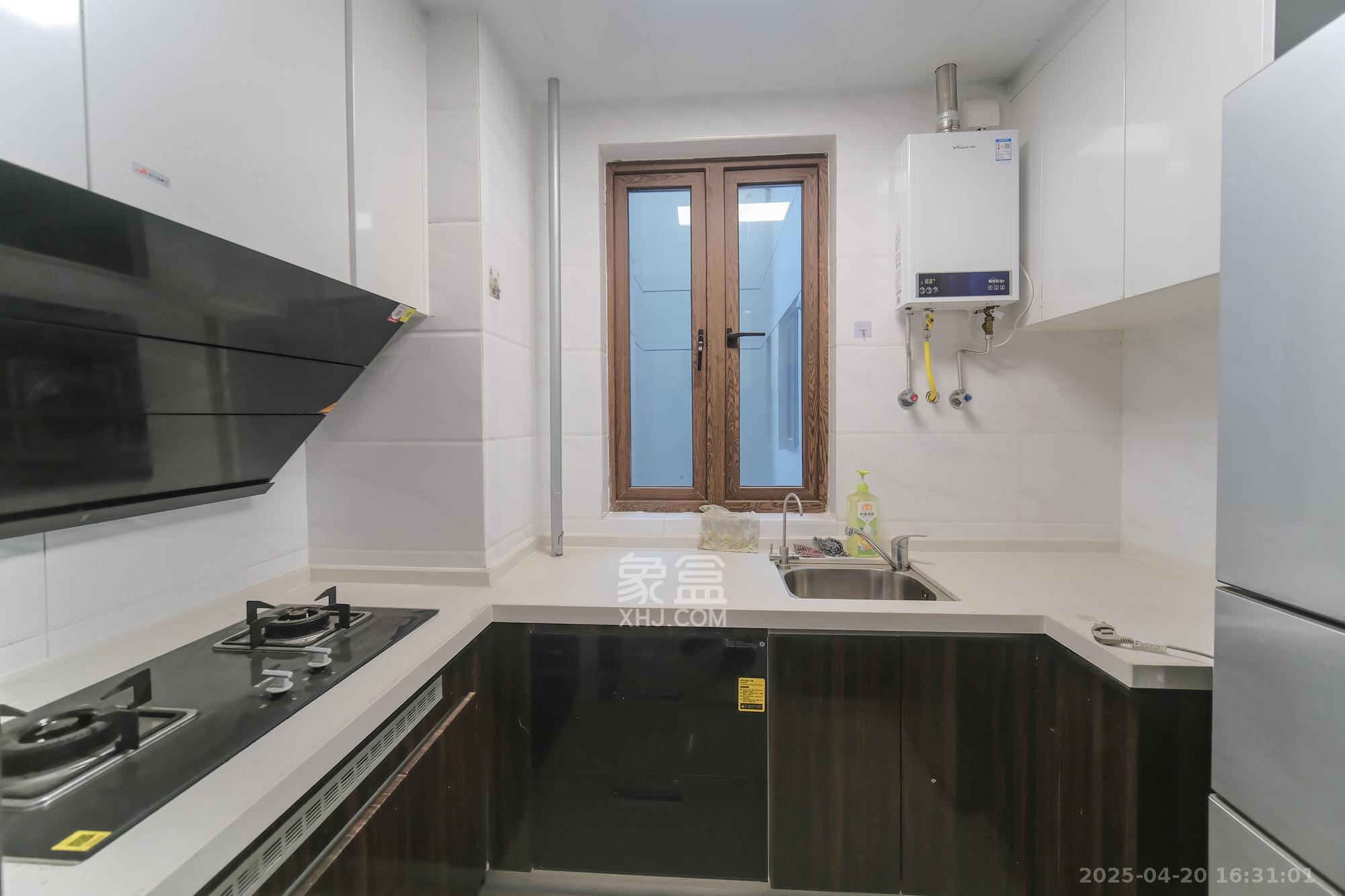 碧桂园翘楚棠 3室1厅1卫 95.0万 碧桂园翘楚棠 3室1厅1卫 95.0万厨房