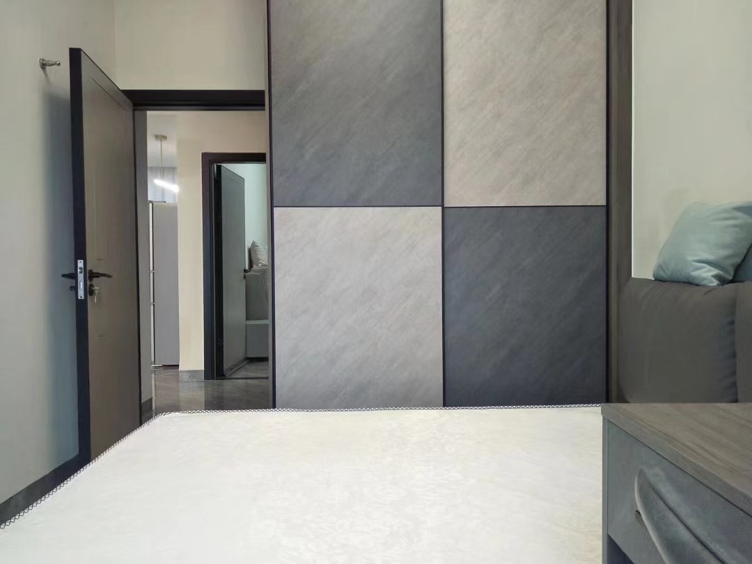 逸龙广场 2室2厅1卫 140.0万 逸龙广场 2室2厅1卫 140.0万客厅