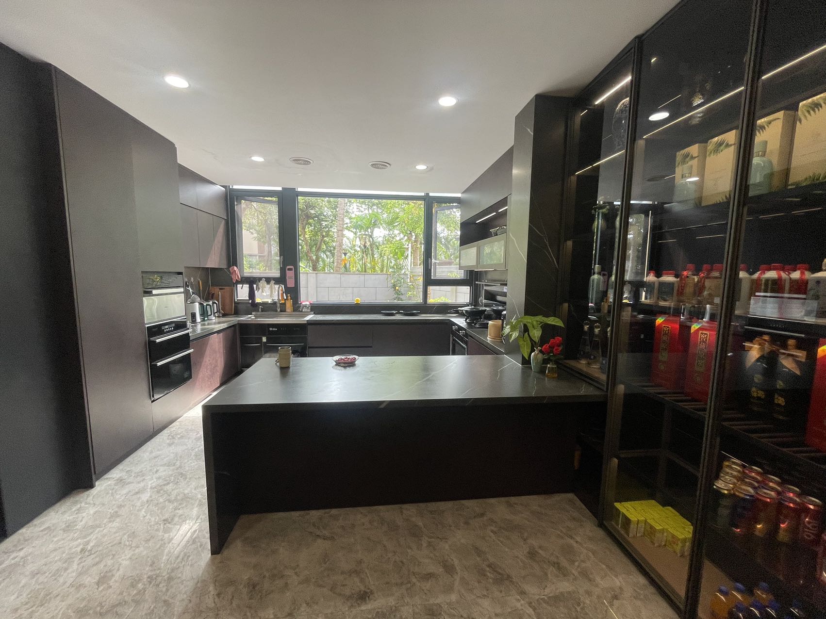 鸿洲江山 10室3厅5卫 40000.0元/月 鸿洲江山 10室3厅5卫 40000.0元/月室内图