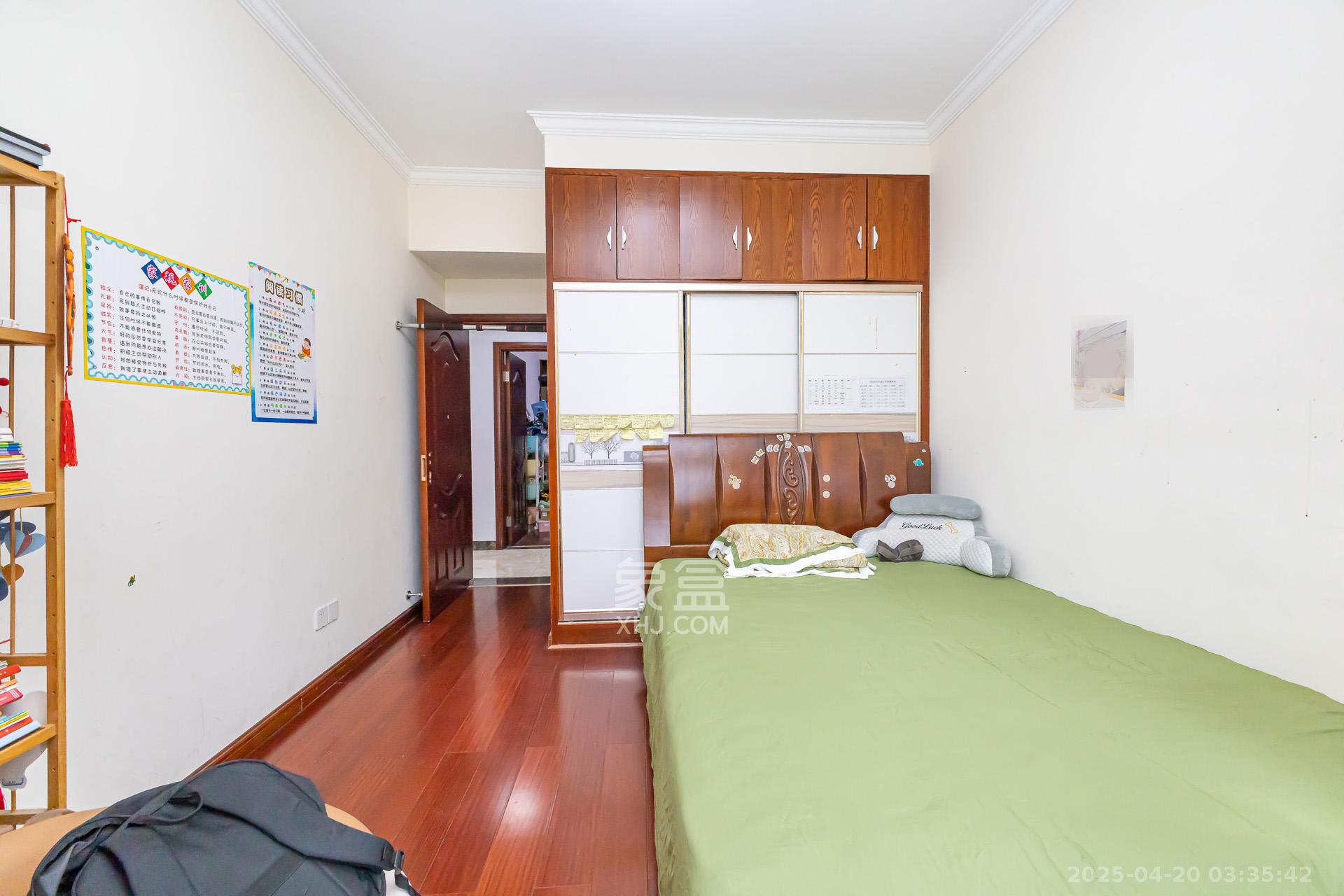 名家翡翠花园 1室2厅1卫 120.0万 名家翡翠花园 1室2厅1卫 120.0万卧室