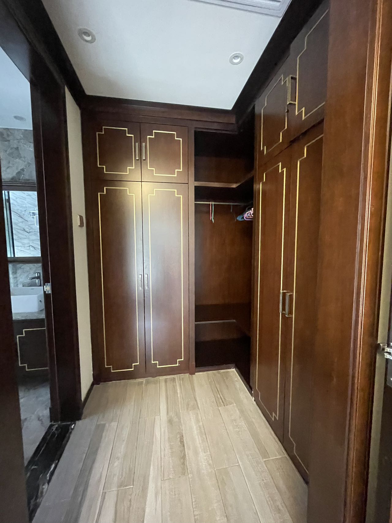 鸿洲江山 10室3厅5卫 40000.0元/月 鸿洲江山 10室3厅5卫 40000.0元/月室内图