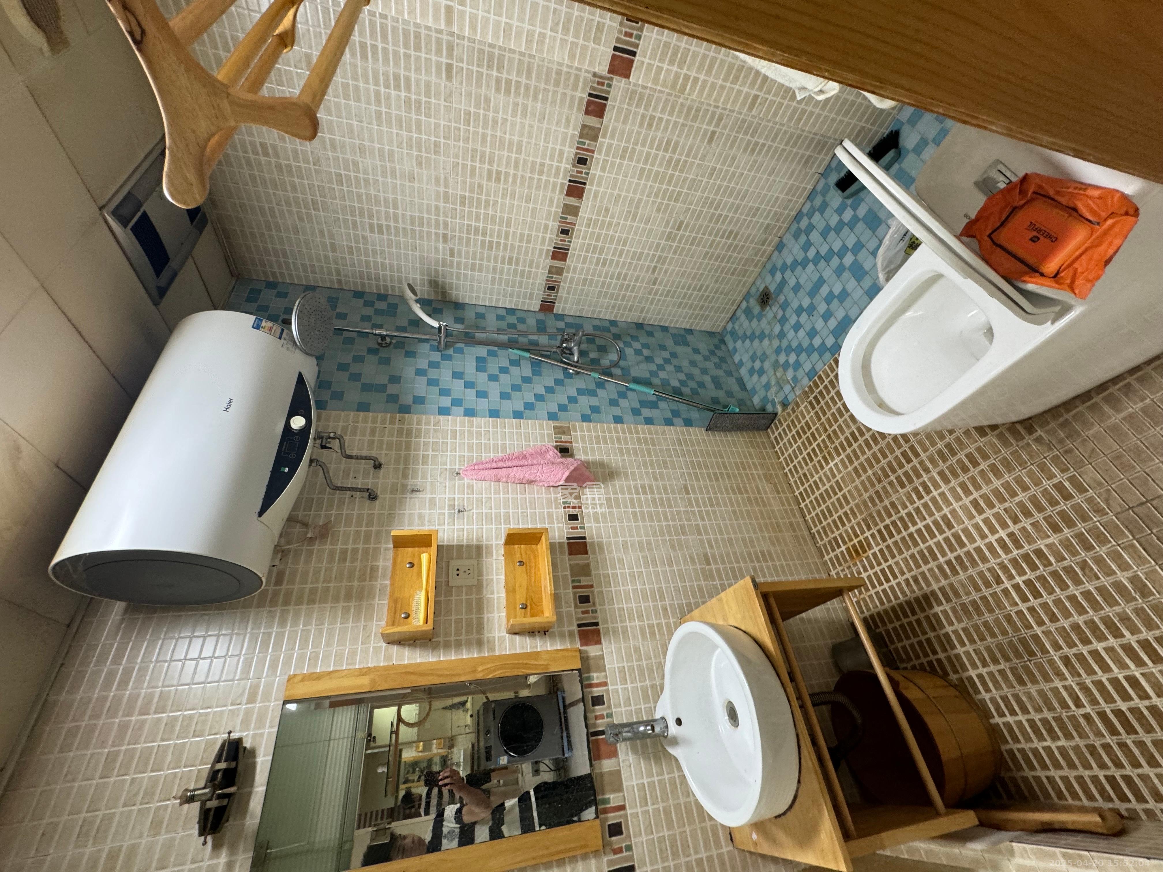 YO领域(领御大厦) 1室1厅1卫 2400.0元/月 YO领域(领御大厦) 1室1厅1卫 2400.0元/月室内图