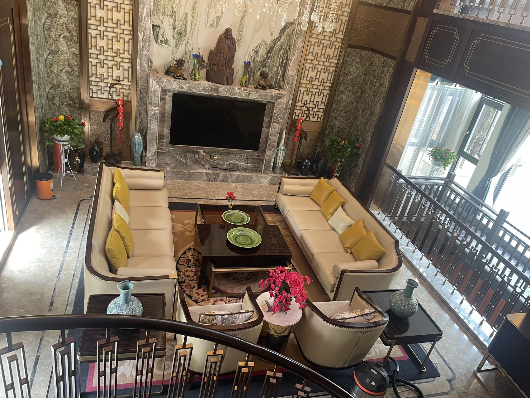 鸿洲江山 10室3厅5卫 40000.0元/月 鸿洲江山 10室3厅5卫 40000.0元/月室内图