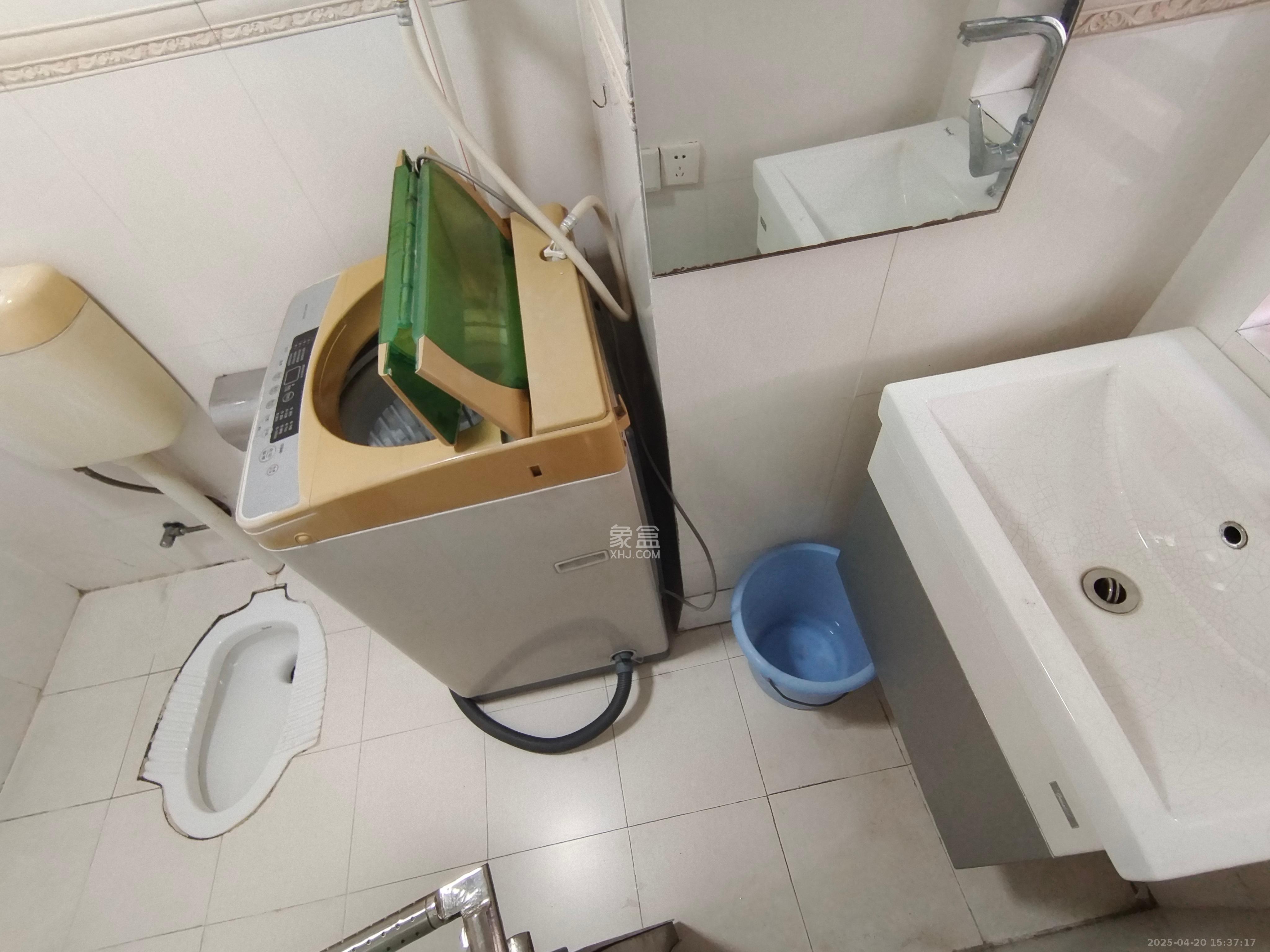 阳光100二期  1室1厅1卫   1600.00元/月室内图