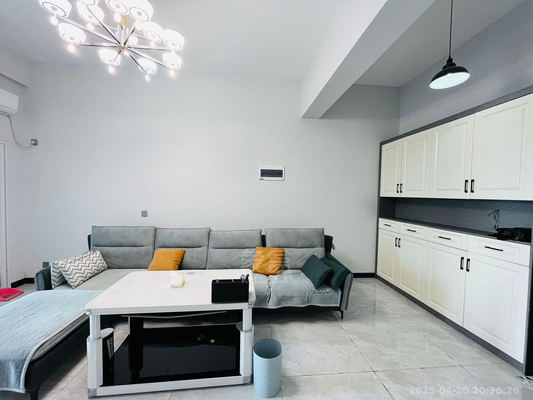 白金汉宫 1室1厅1卫 1600.0元/月 白金汉宫 1室1厅1卫 1600.0元/月室内图