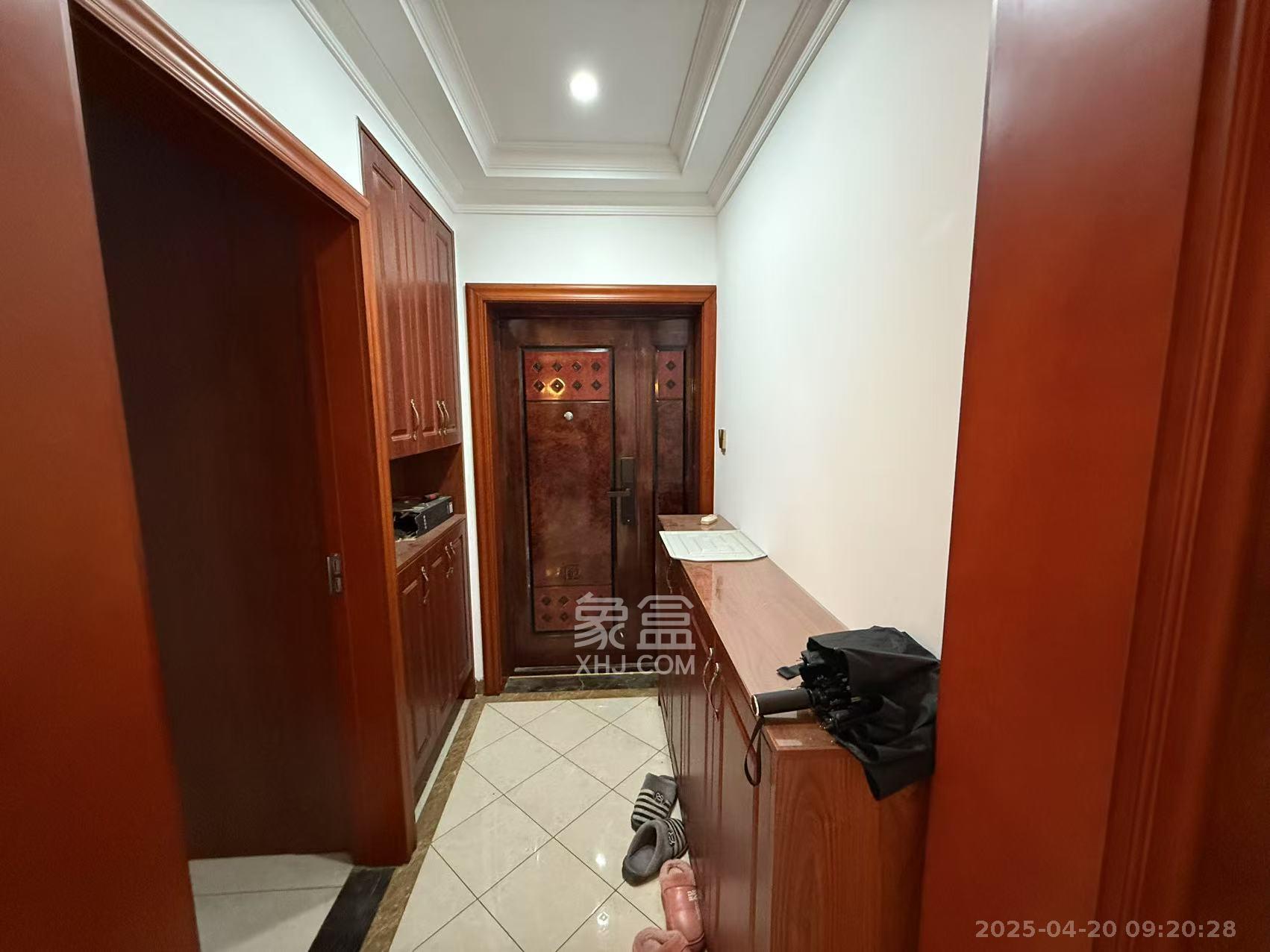 山水嘉园 5室2厅3卫 3000.0元/月 山水嘉园 5室2厅3卫 3000.0元/月室内图