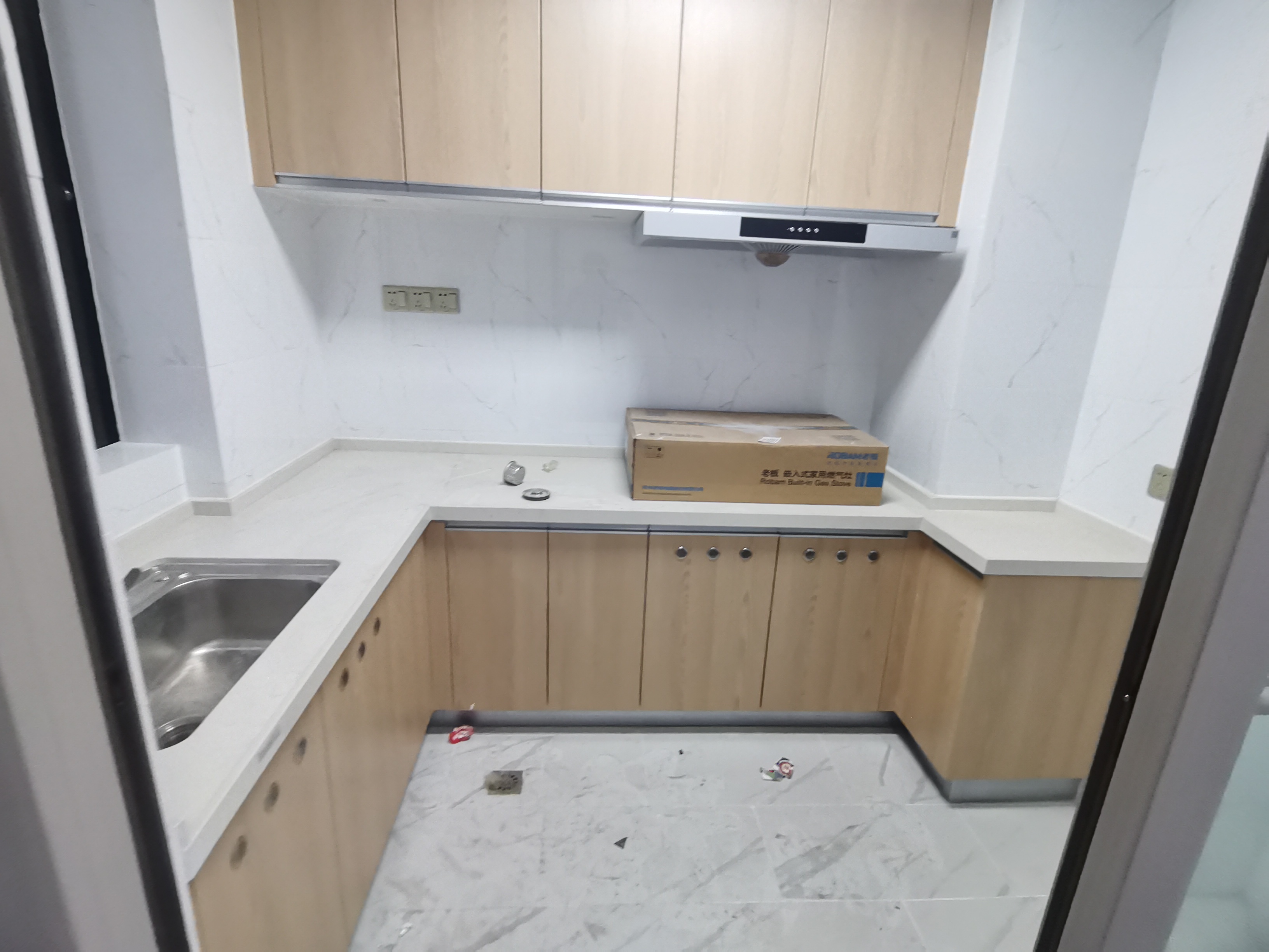 万景峰一期  3室2厅1卫    2000.0元/月 万景峰一期  3室2厅1卫    2000.0元/月室内图