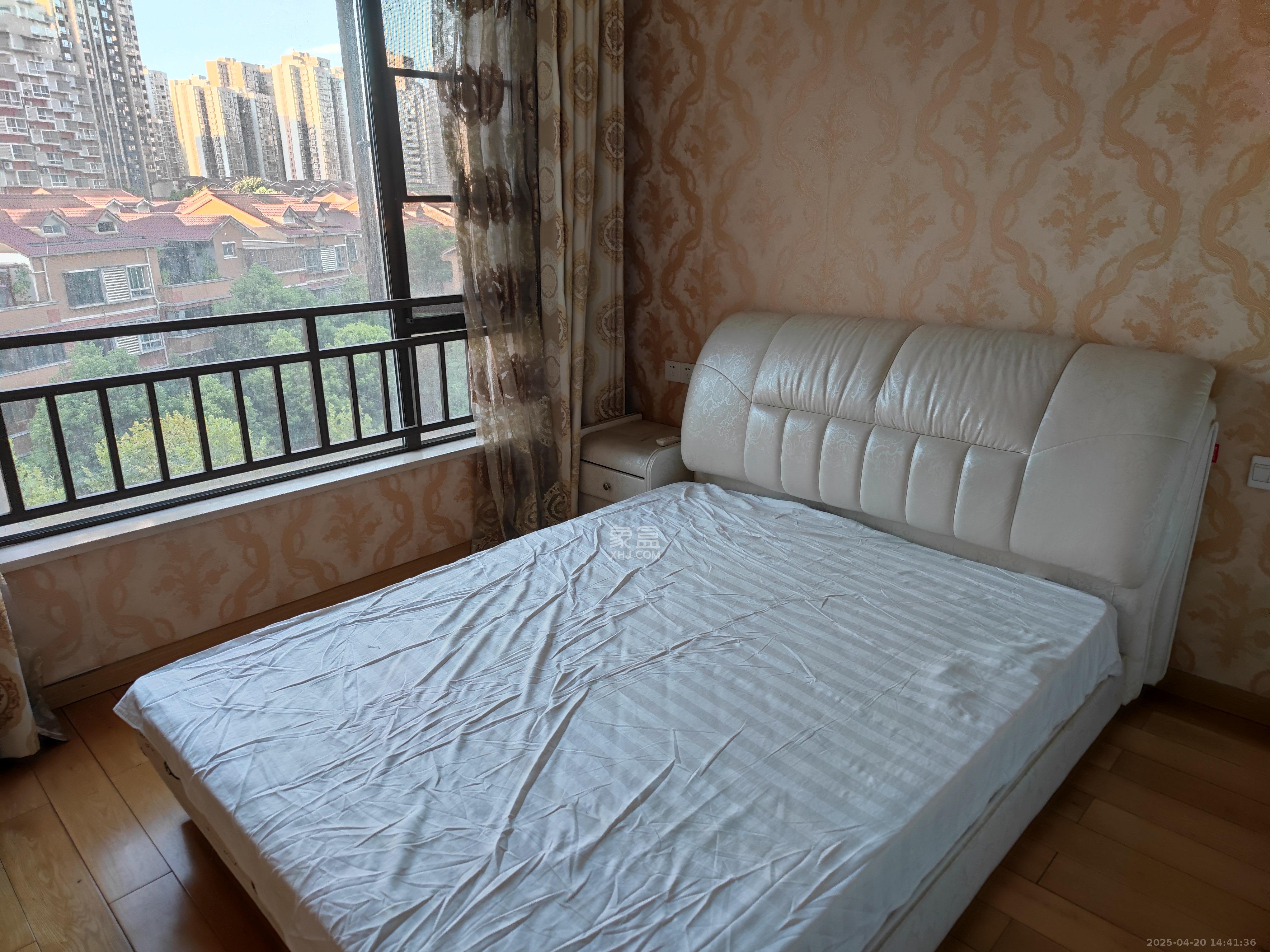 旭辉御府 4室2厅1卫 3300.0元/月 旭辉御府 4室2厅1卫 3300.0元/月室内图