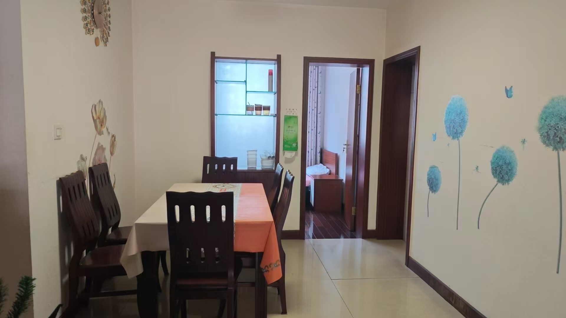 梓山苑小区 3室2厅2卫 1000.0元/月 梓山苑小区 3室2厅2卫 1000.0元/月室内图