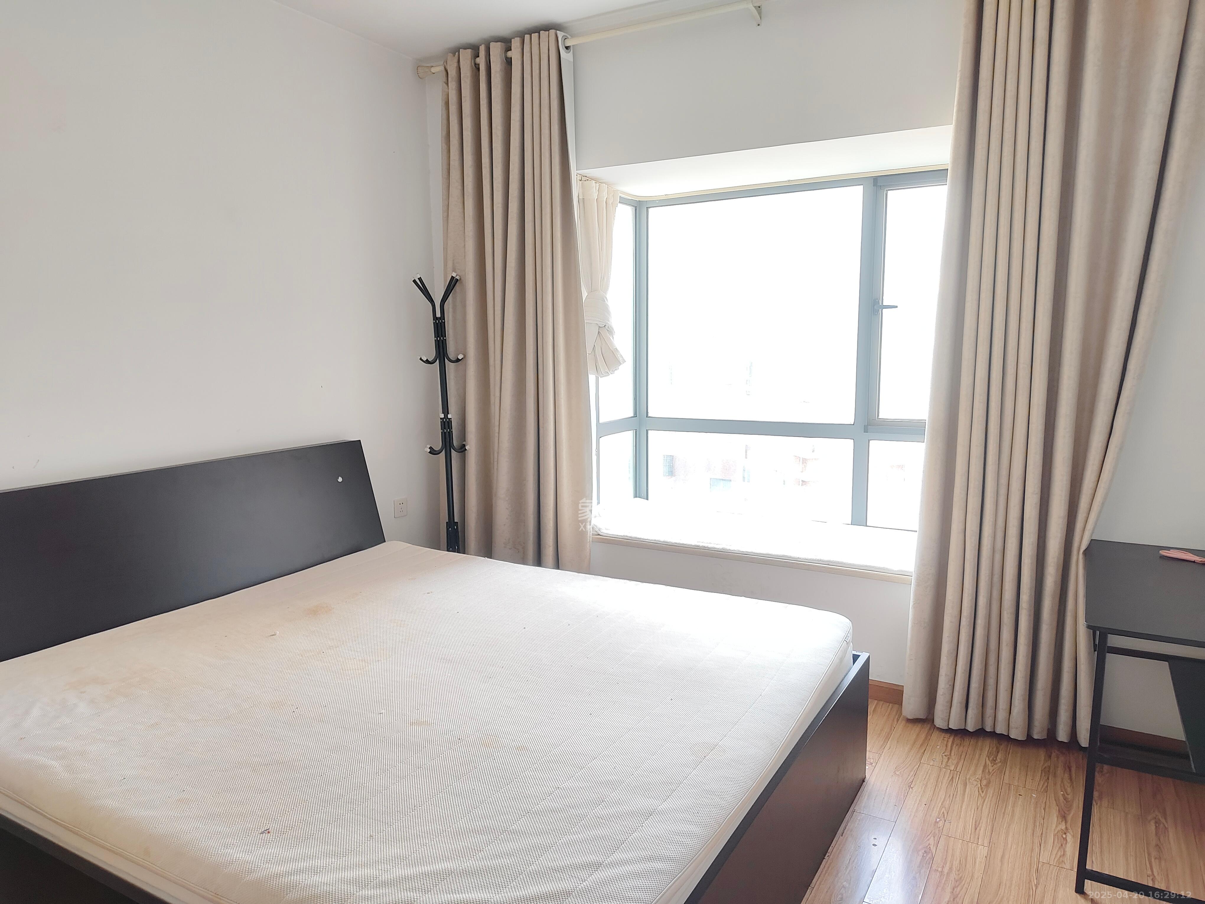 上海城小区 2室2厅2卫 2200.0元/月 上海城小区 2室2厅2卫 2200.0元/月室内图